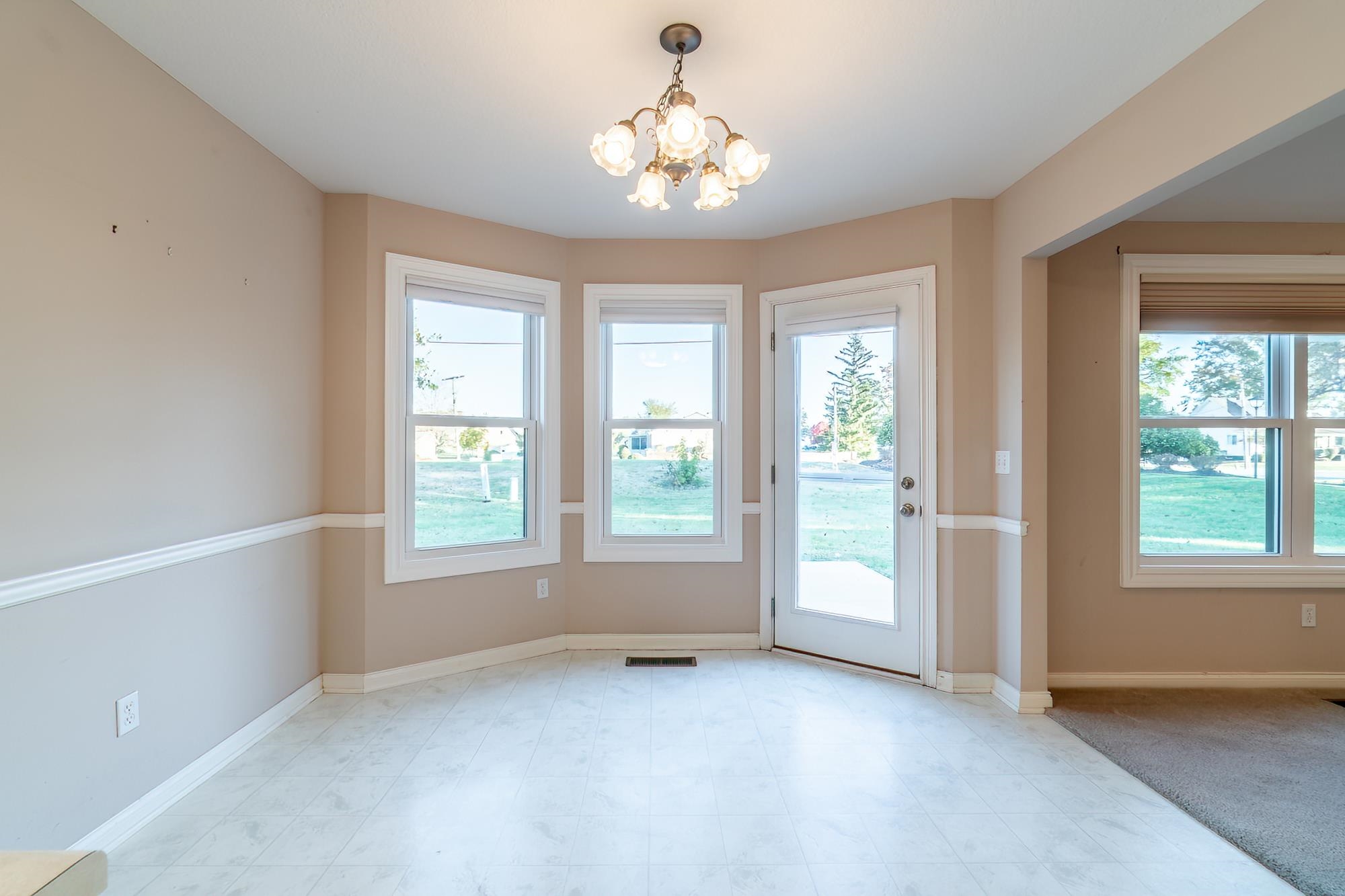 Photo 9 of 6717 Creekwood Lane