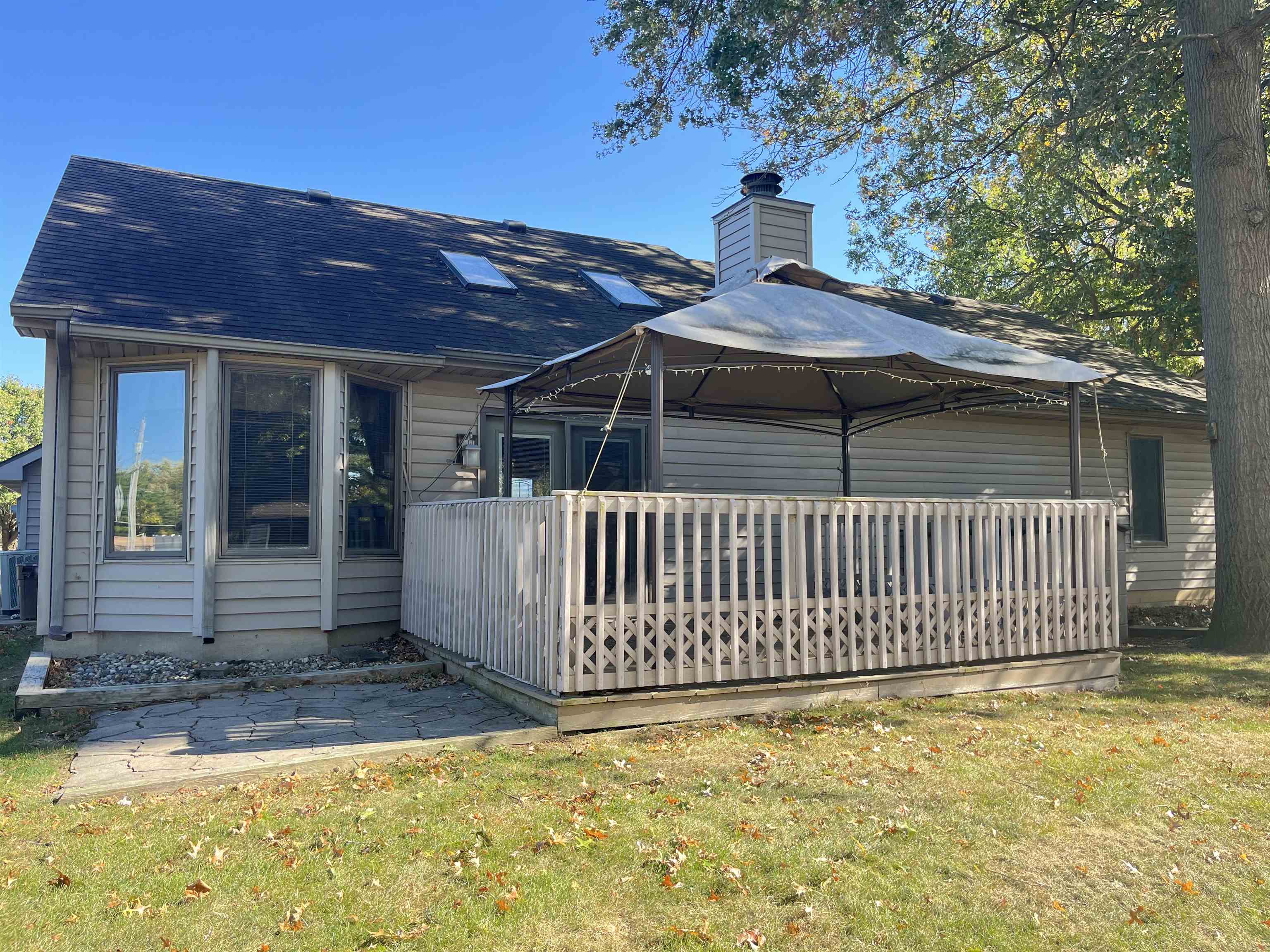 Photo 7 of 5925 Gate Tree Lane