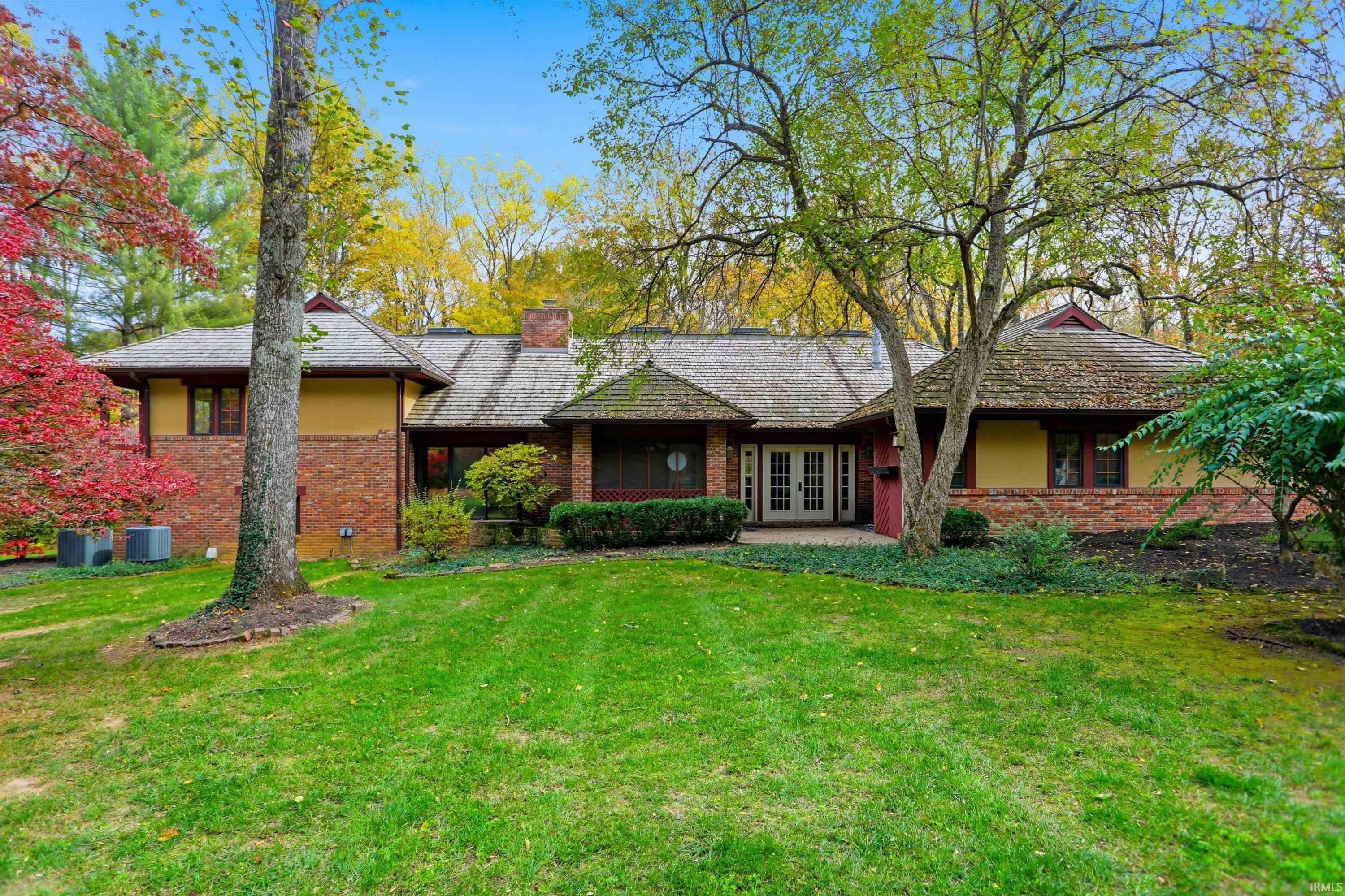 Homes for sale in Bloomington, IN | 3801 N Bittersweet Dr, Bloomington, IN 47408 | MLS# 202543955