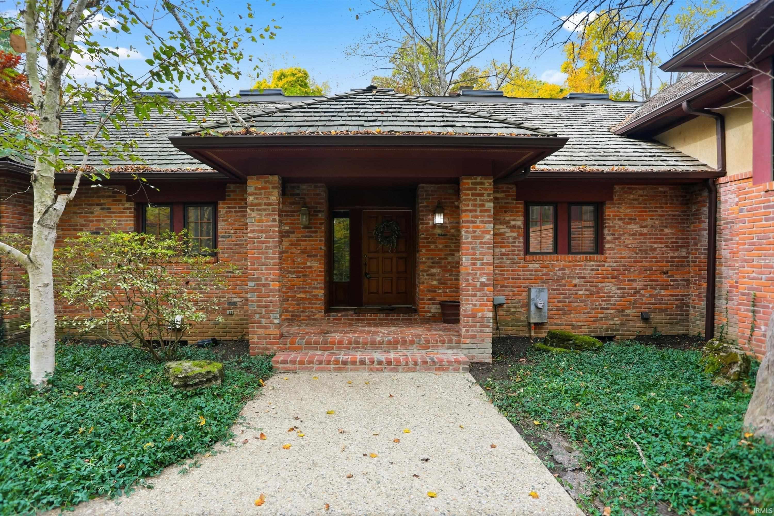 Homes for sale in Bloomington, IN | 3801 N Bittersweet Dr, Bloomington, IN 47408 | MLS# 202543955