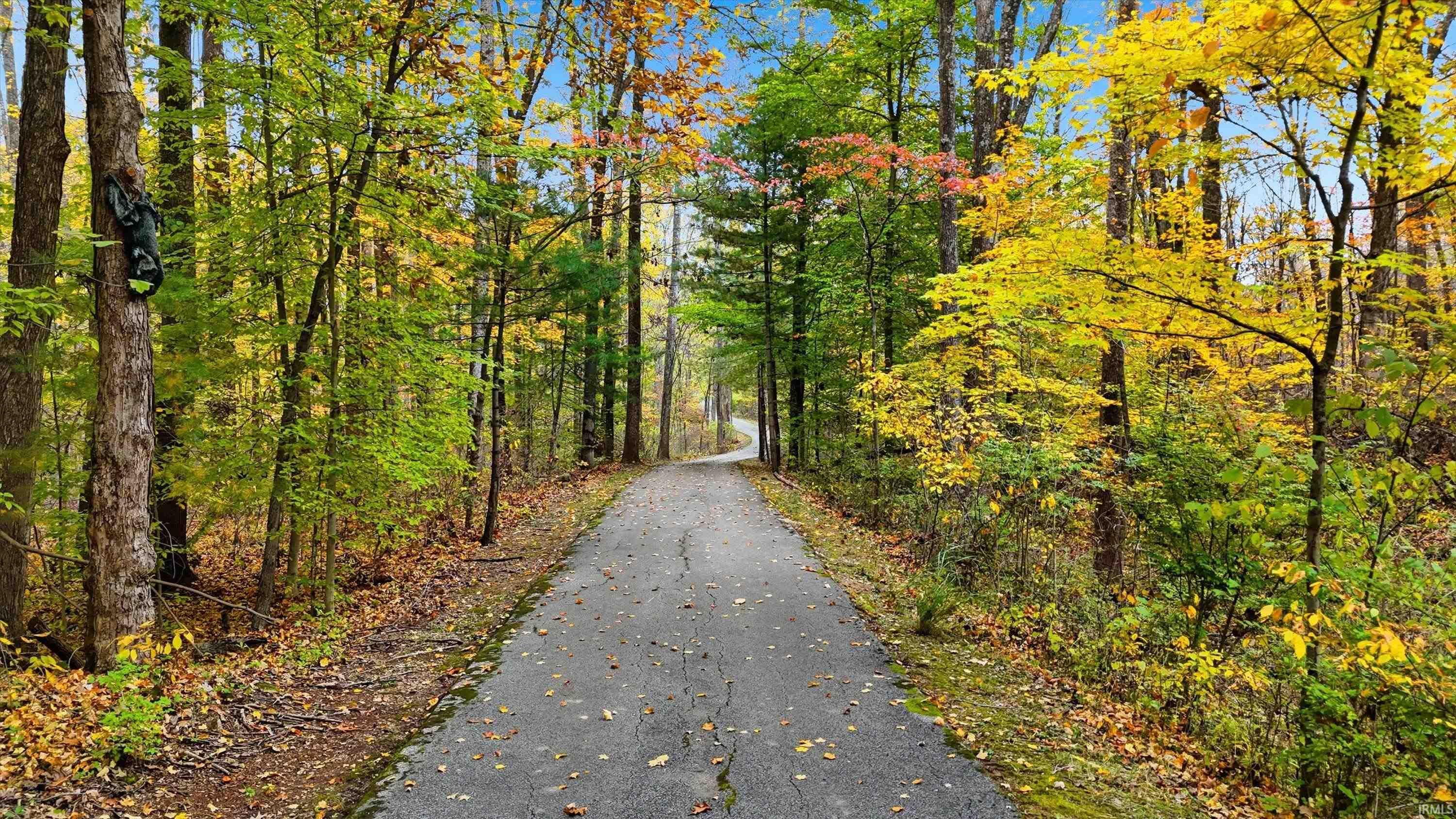 Homes for sale in Bloomington, IN | 3801 N Bittersweet Dr, Bloomington, IN 47408 | MLS# 202543955