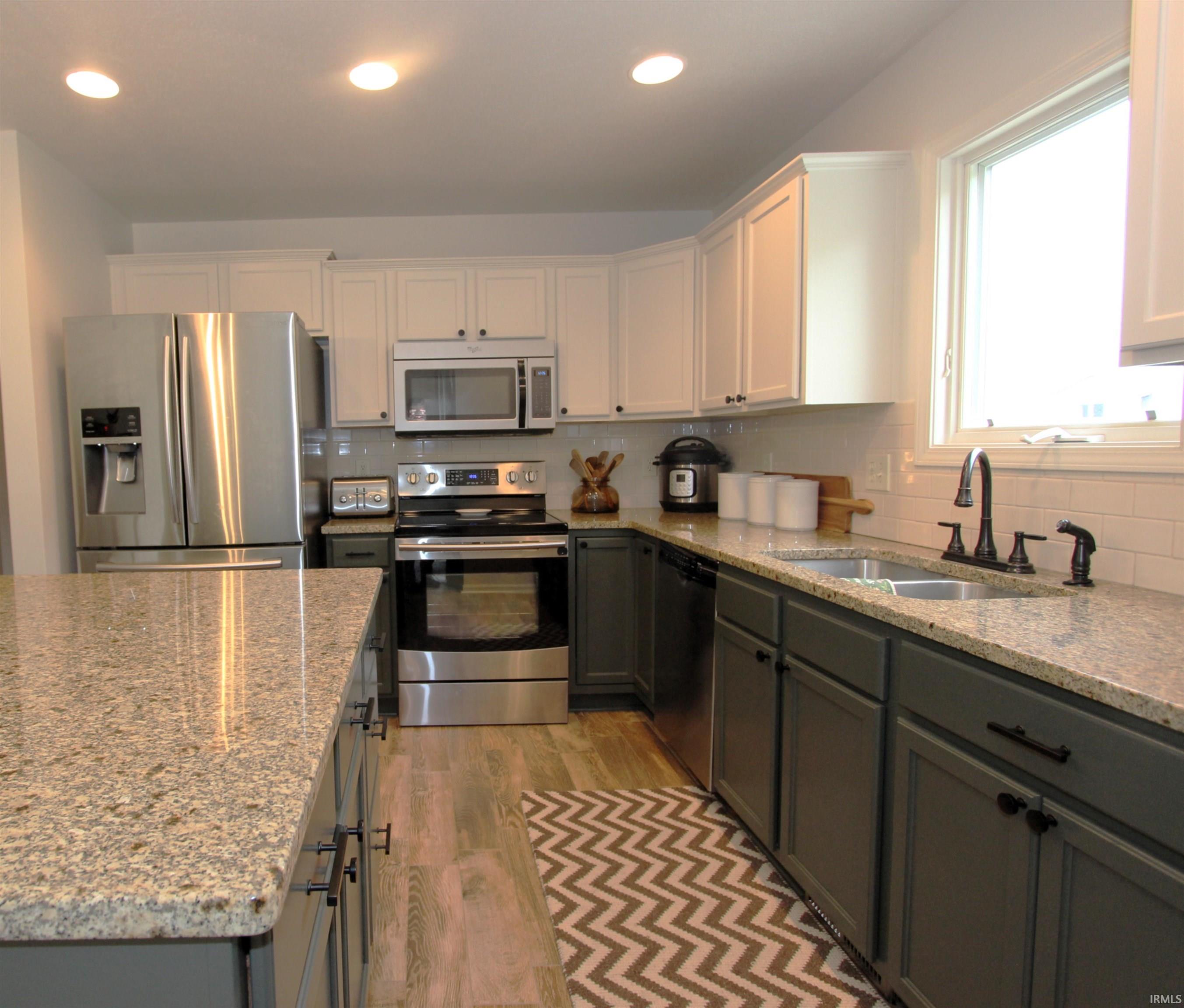 Photo 11 of 212 N Westchester Drive