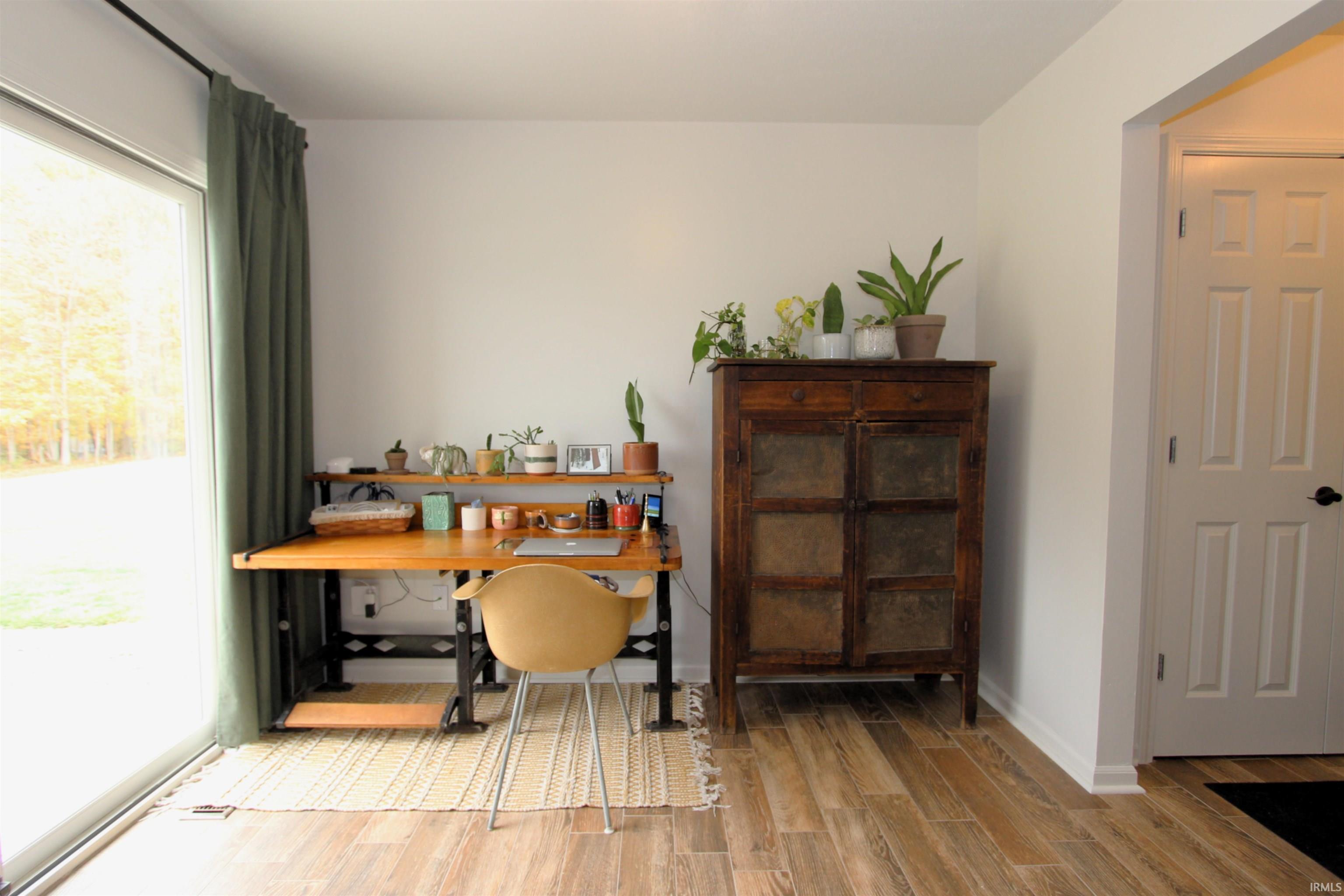 Photo 13 of 212 N Westchester Drive