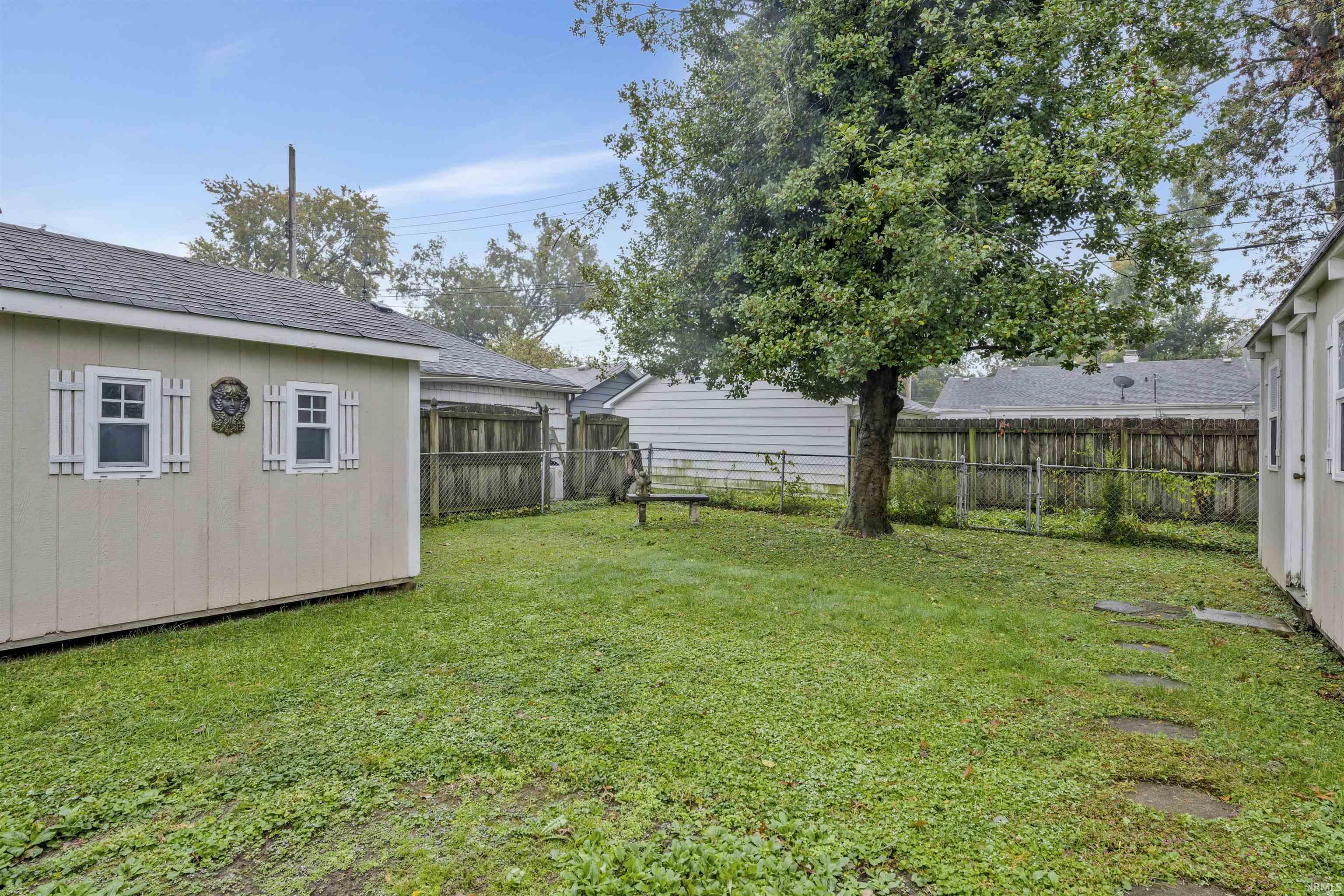 Homes for sale in Evansville, IN | 2909 E Mulberry St, Evansville, IN 47714 | MLS# 202543970