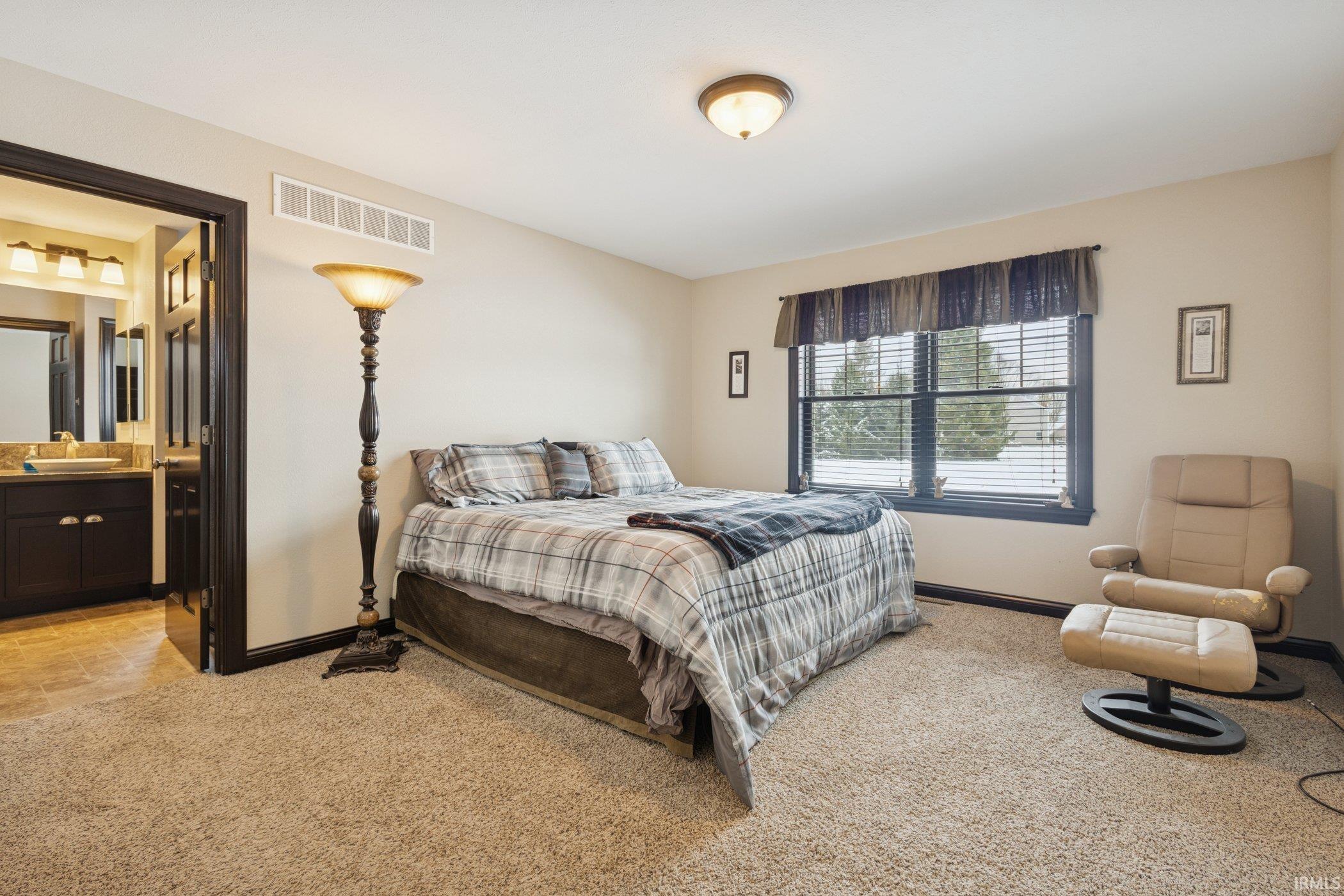 Photo 17 of 67354 Kensington Drive