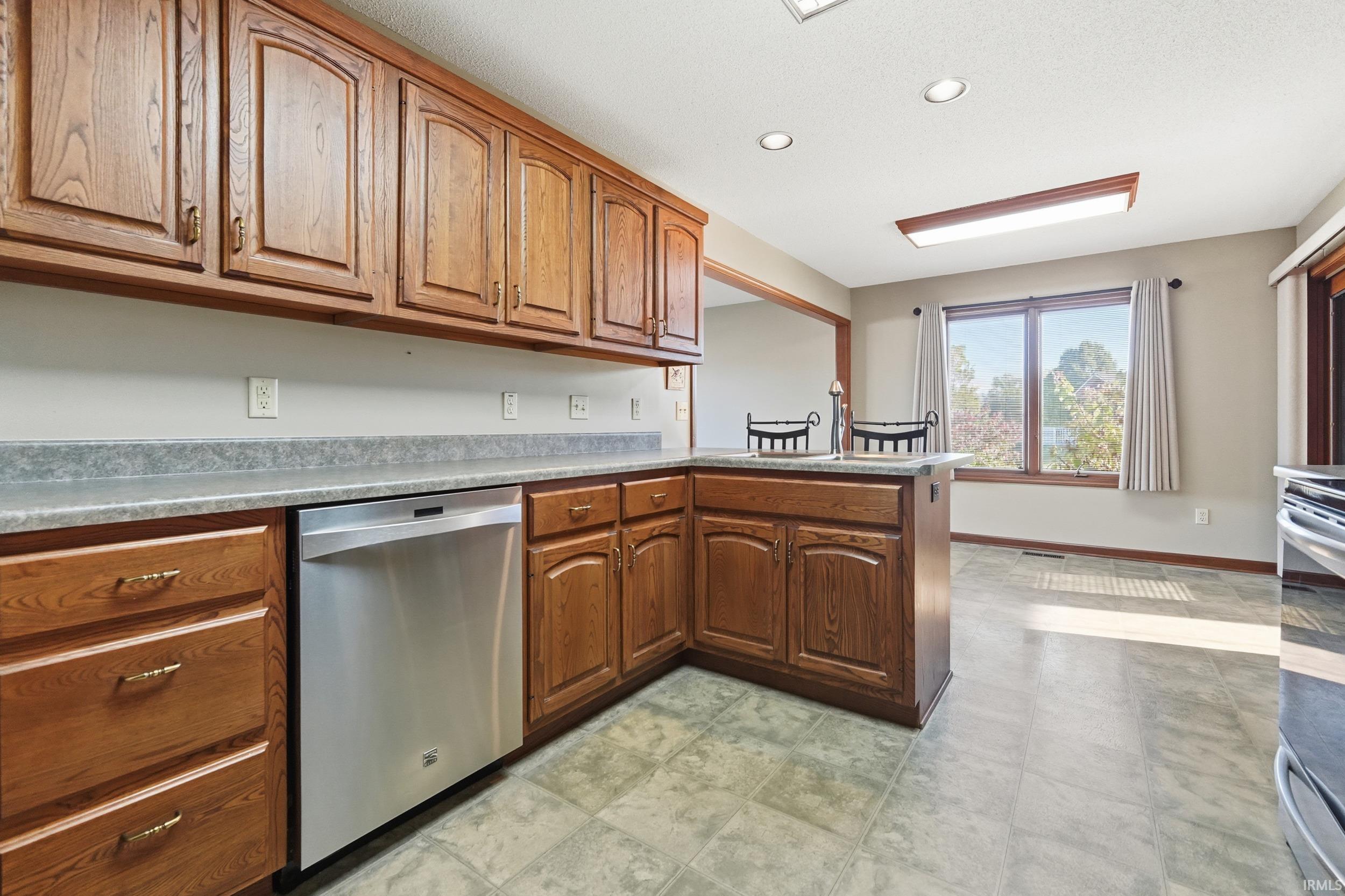 Photo 10 of 3727 Thyme Court