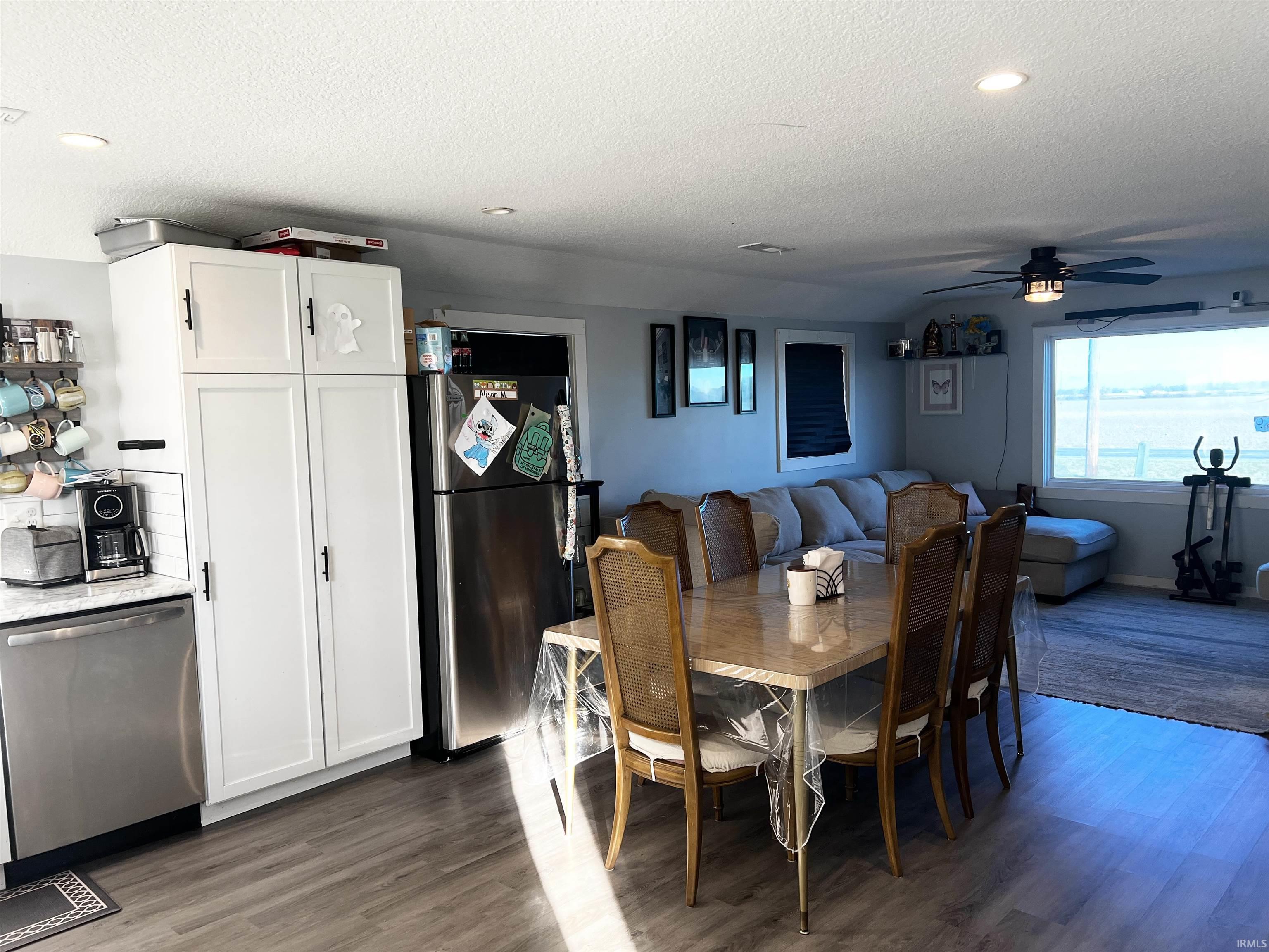 Photo 4 of 25812 Maumee Center Road