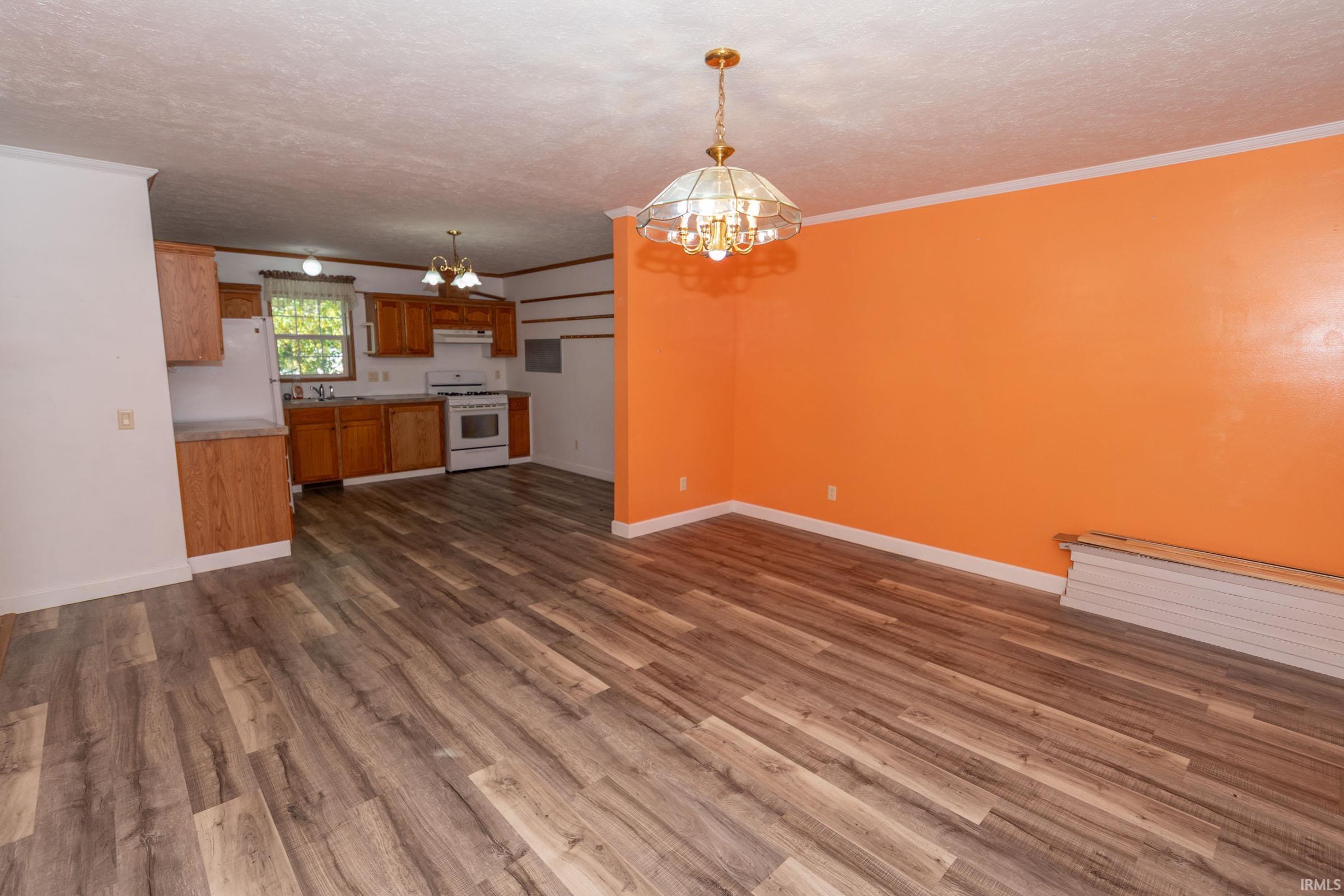 Photo 7 of 29980 Cardinal Avenue