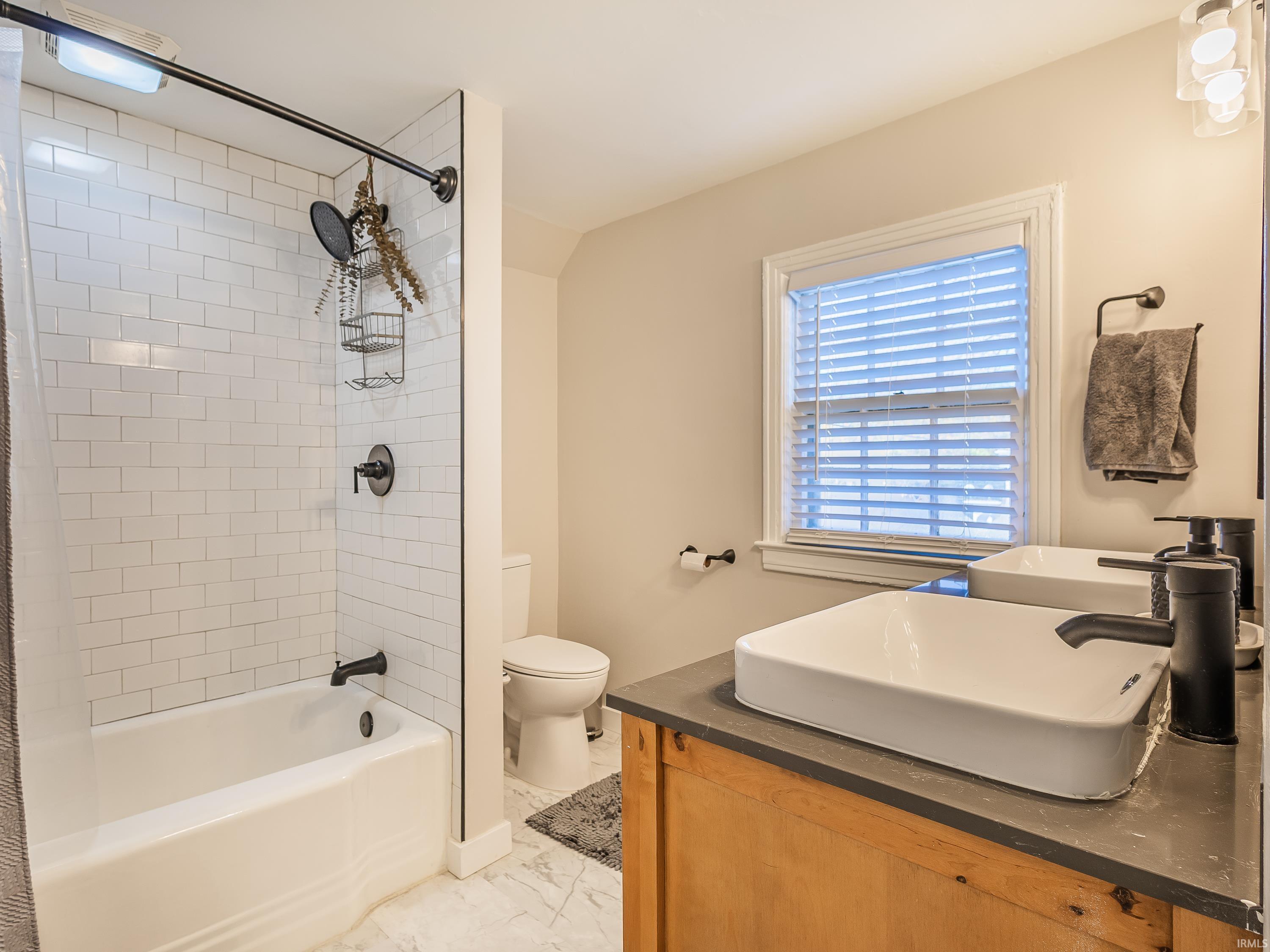 Photo 12 of 933 E Rudisill Boulevard