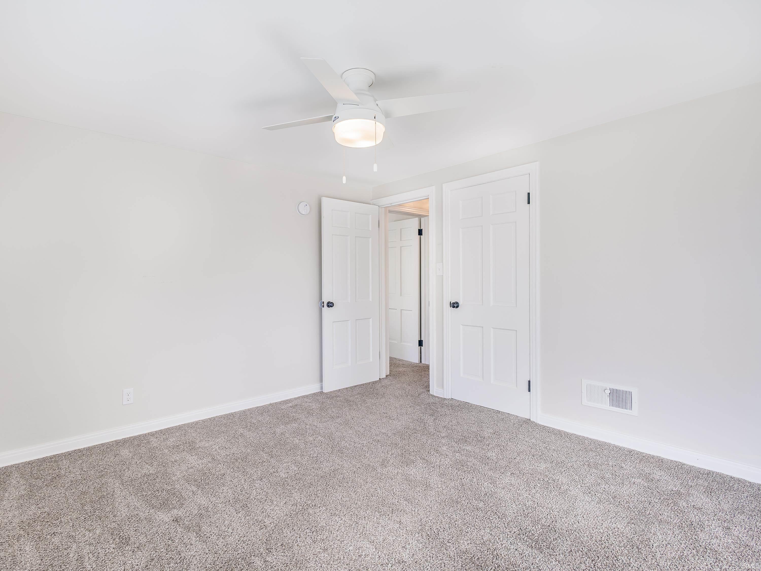 Photo 14 of 933 E Rudisill Boulevard