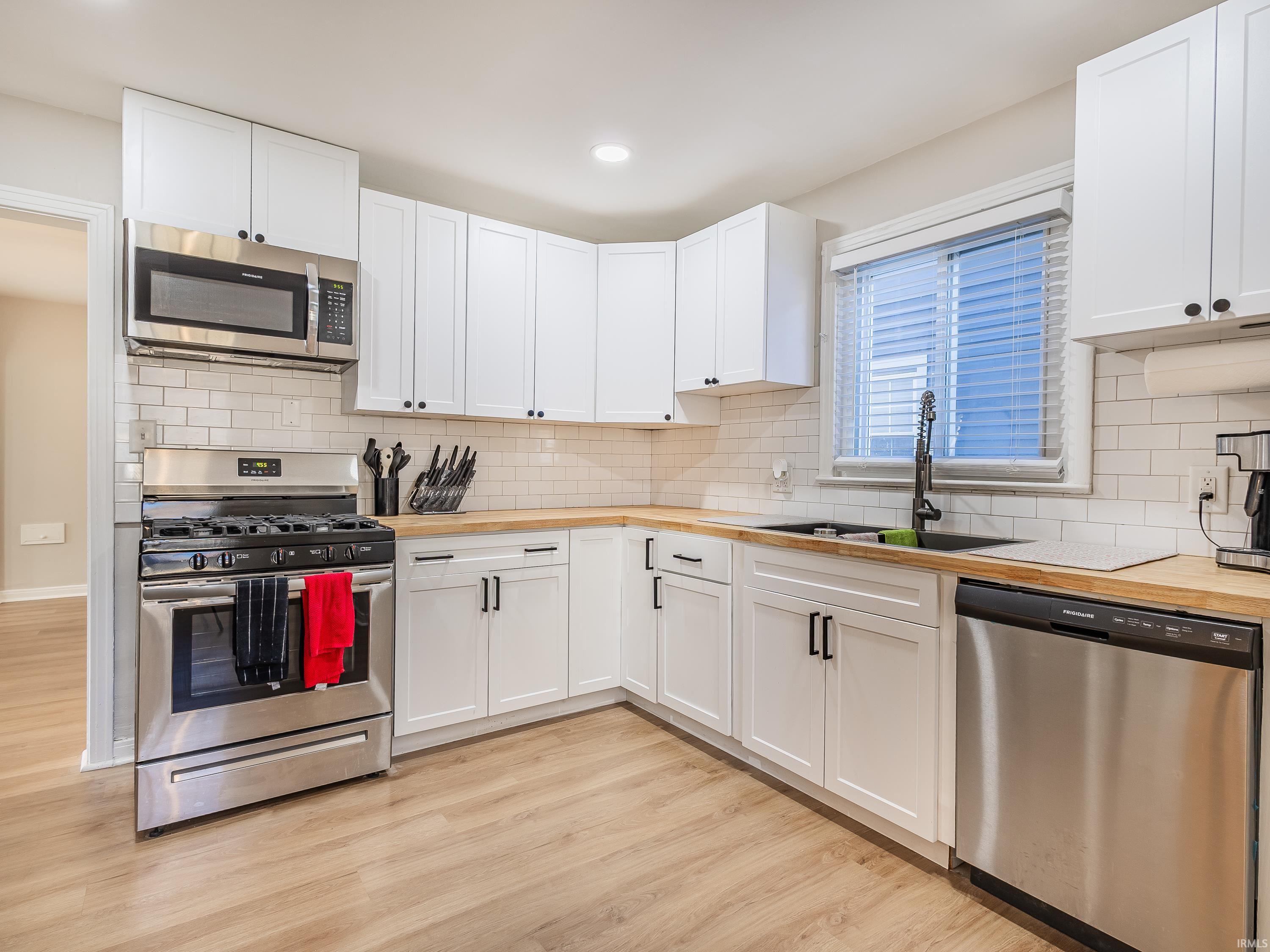 Photo 7 of 933 E Rudisill Boulevard