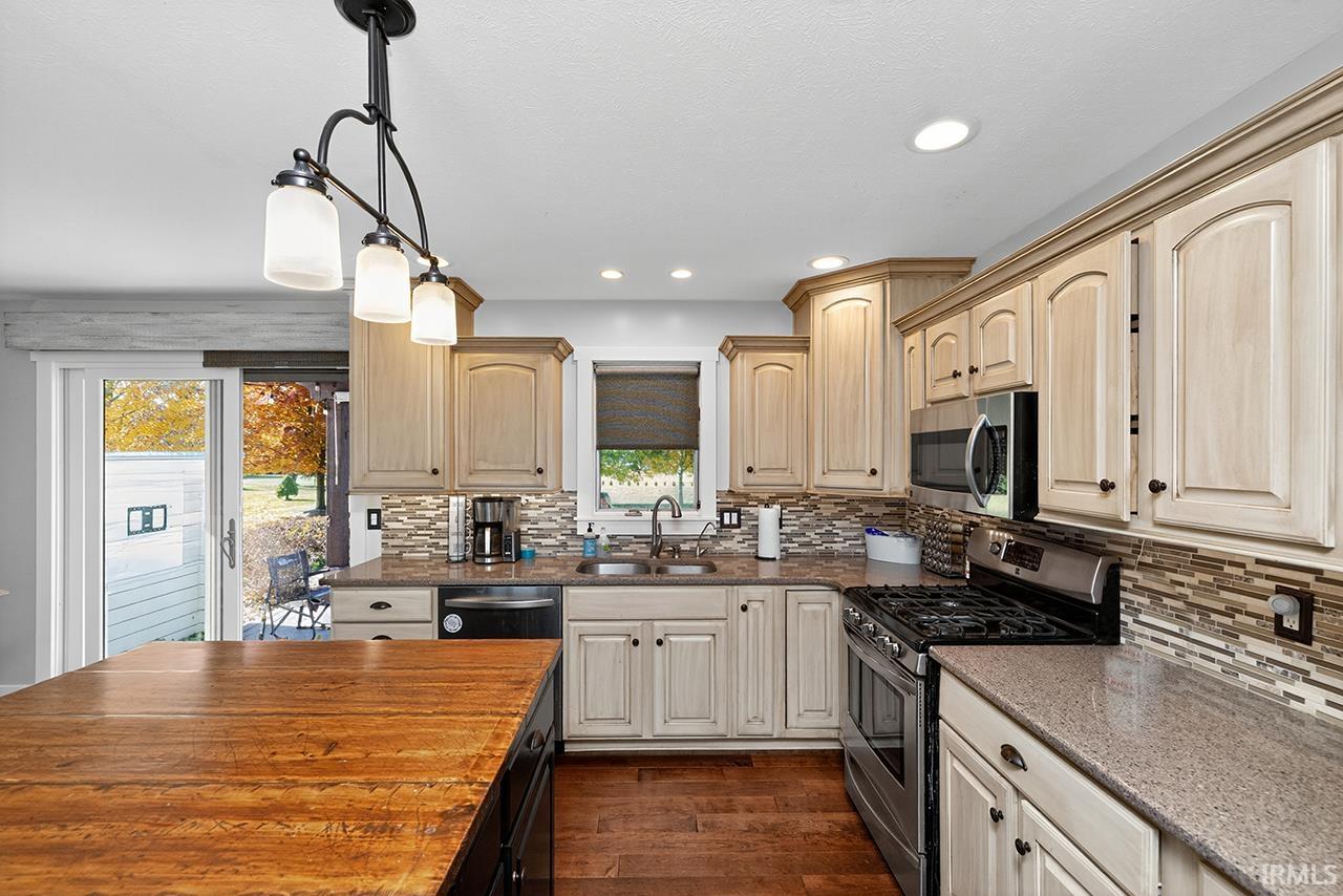 Photo 13 of 57549 Boulder Court