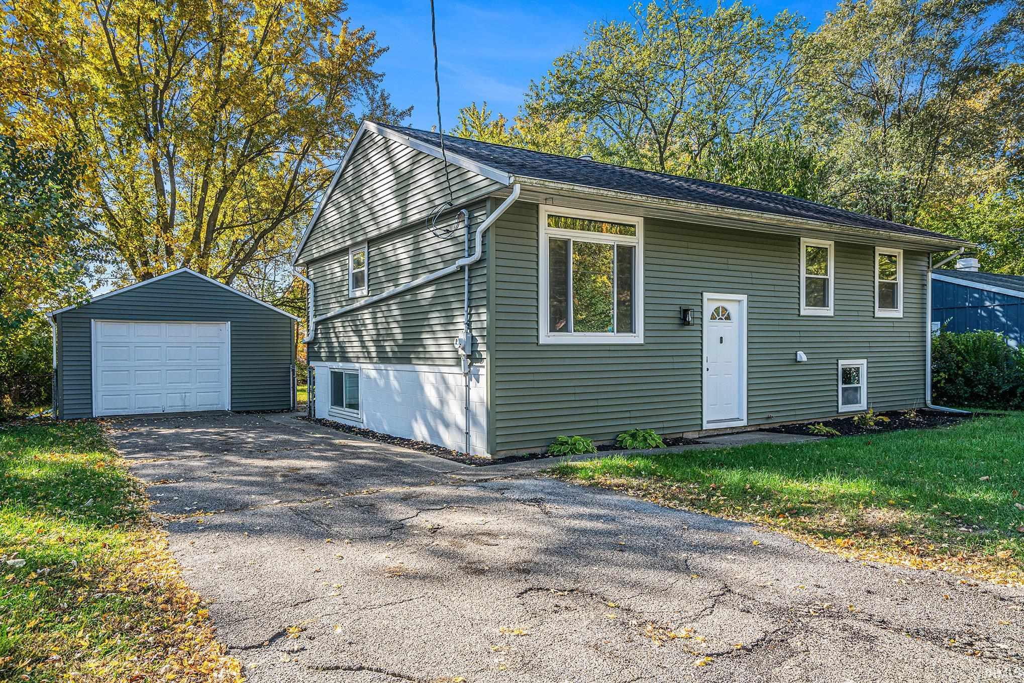 Photo 0 of 3639 Wood Street