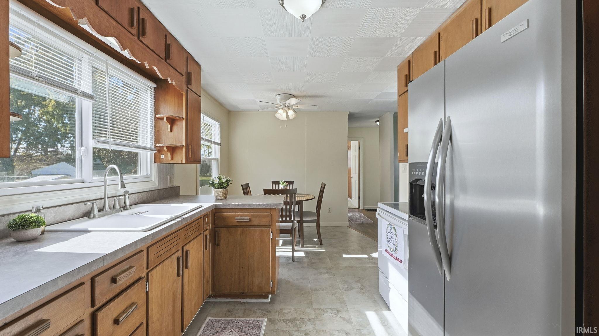 213 E Maple Grove Street