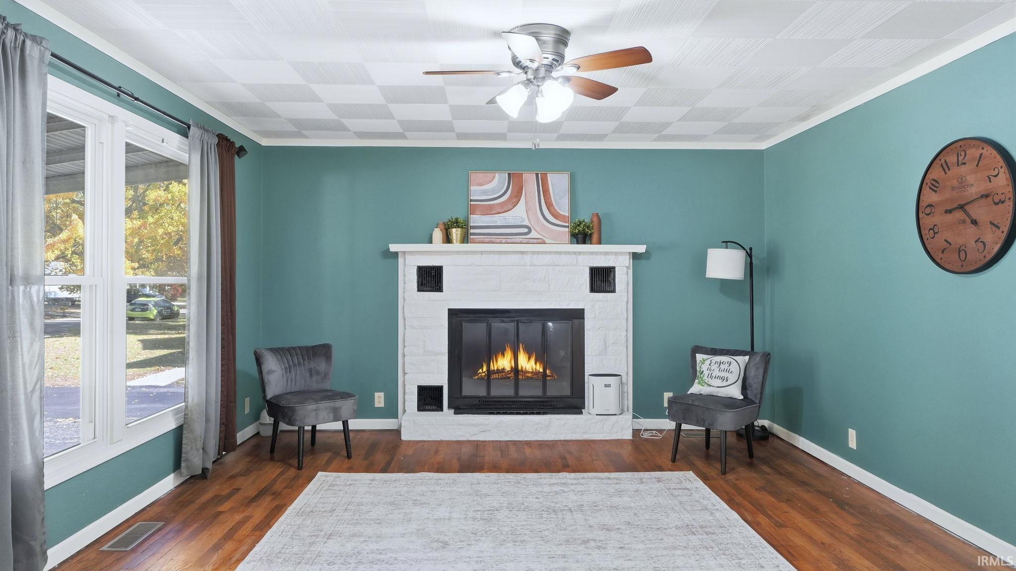 213 E Maple Grove Street