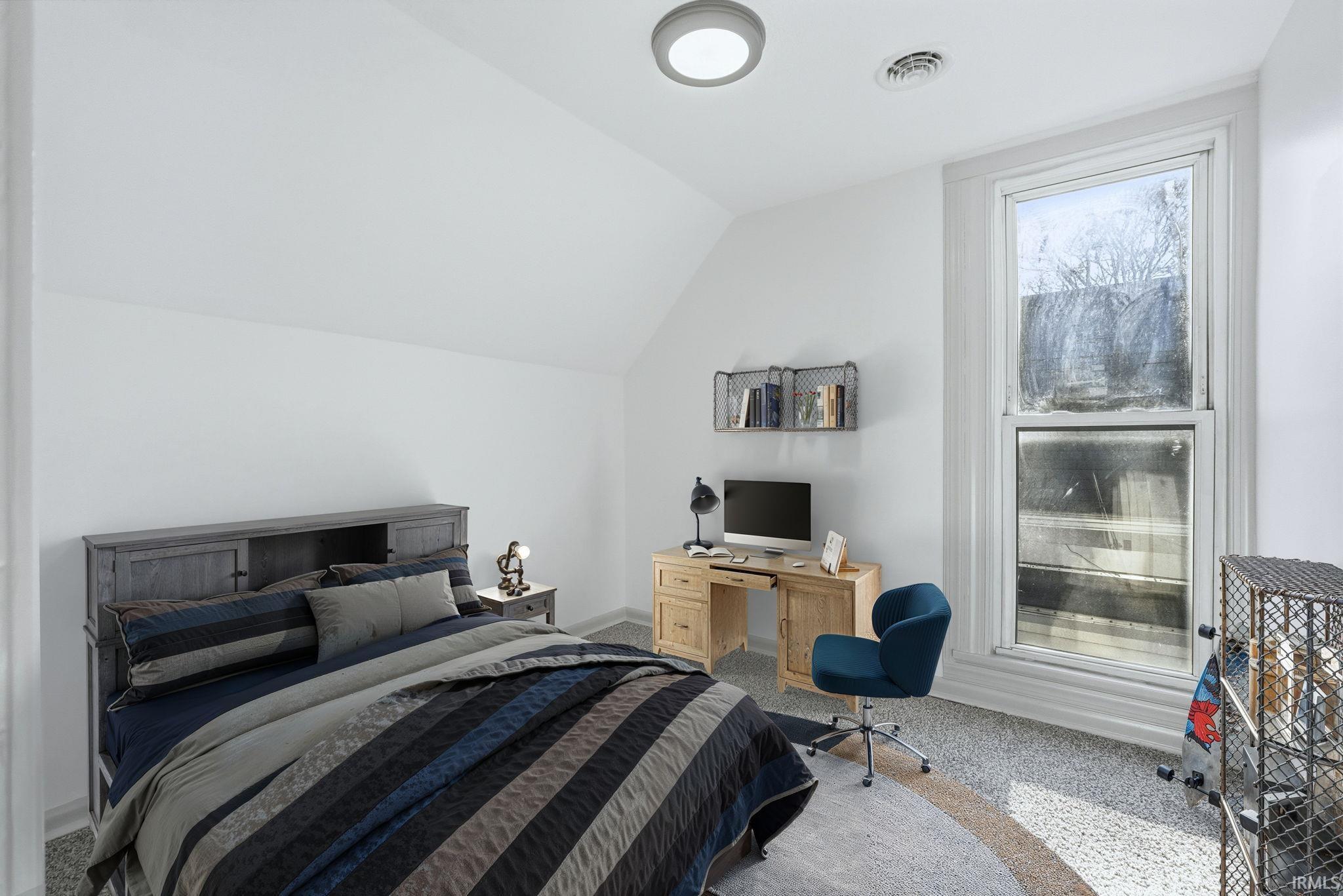 Photo 15 of 325 N Lafontaine Street