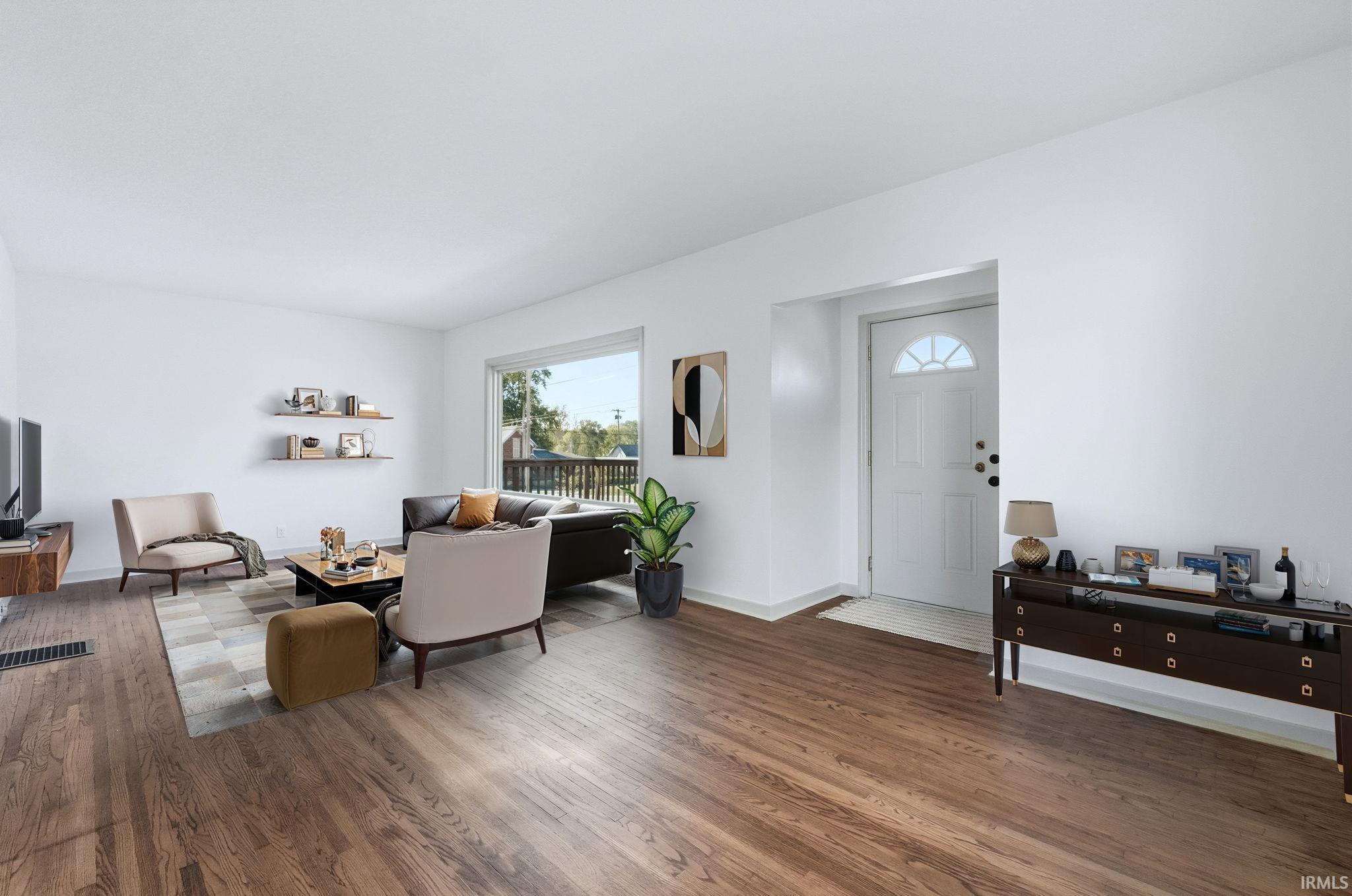 Photo 2 of 325 N Lafontaine Street