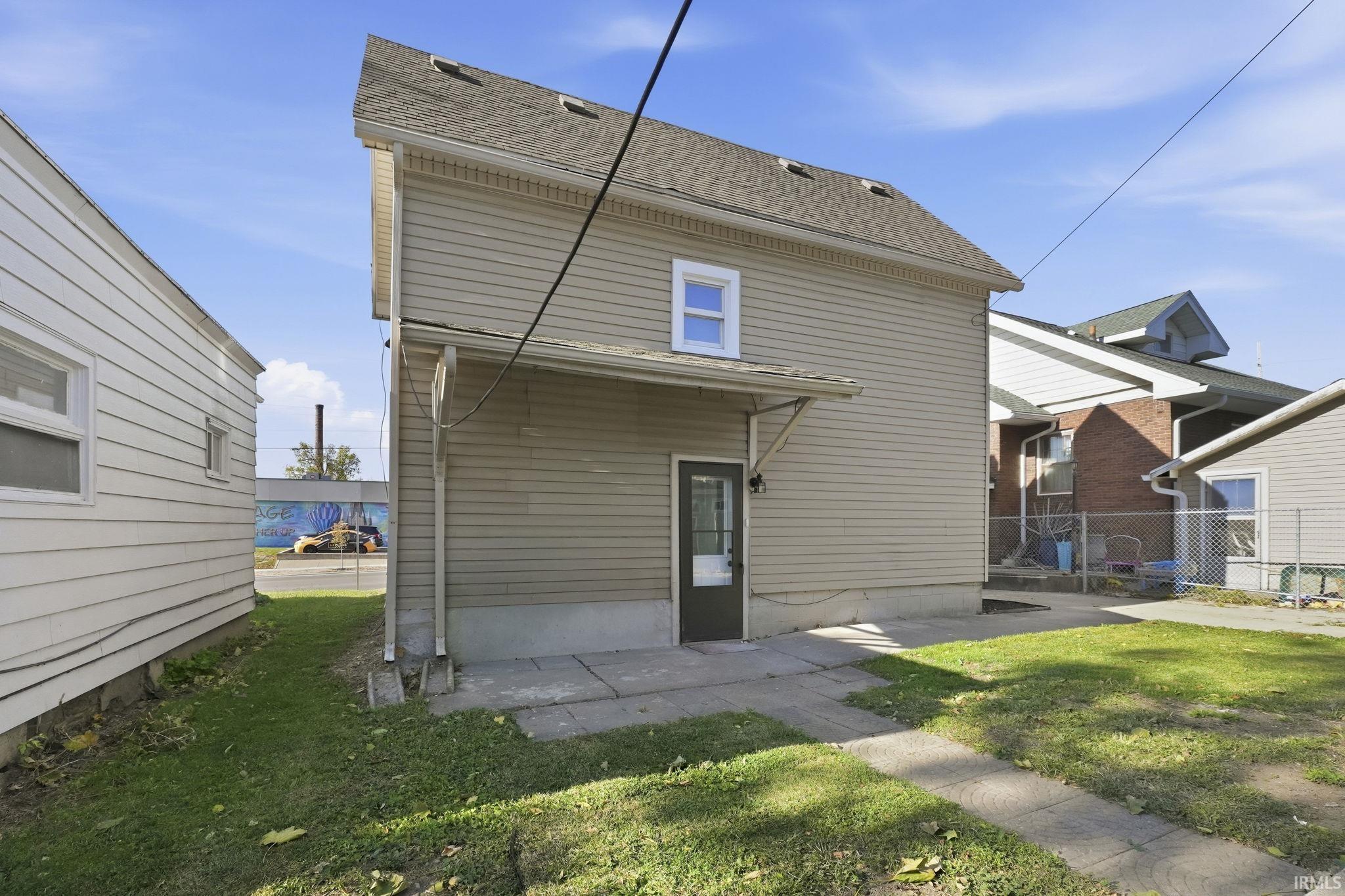 Photo 22 of 325 N Lafontaine Street