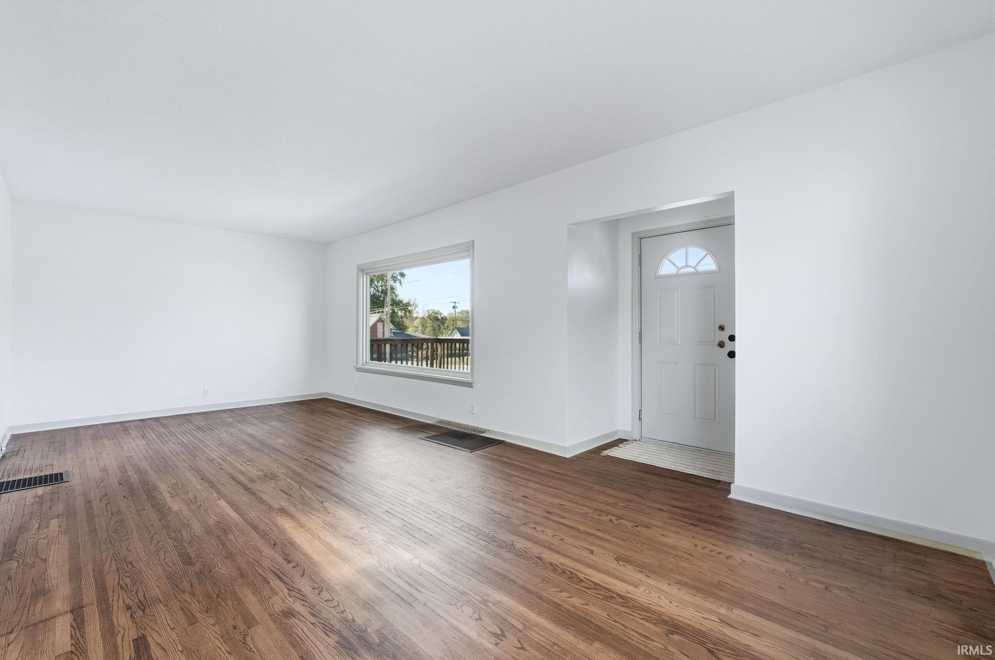 Photo 3 of 325 N Lafontaine Street