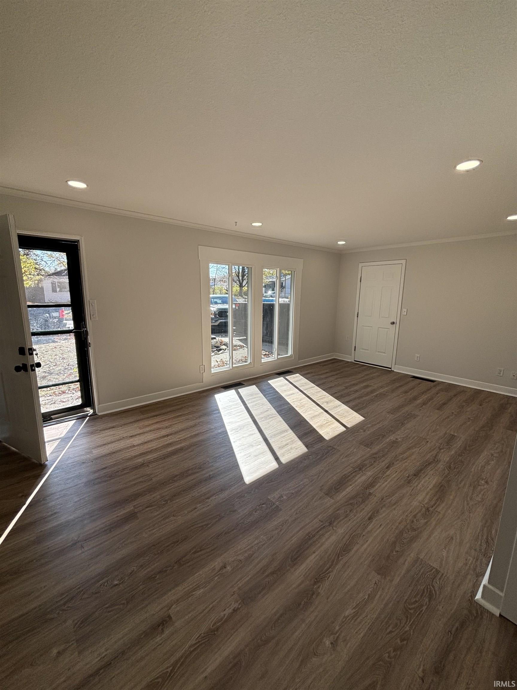 Photo 7 of 3343 Vance Avenue