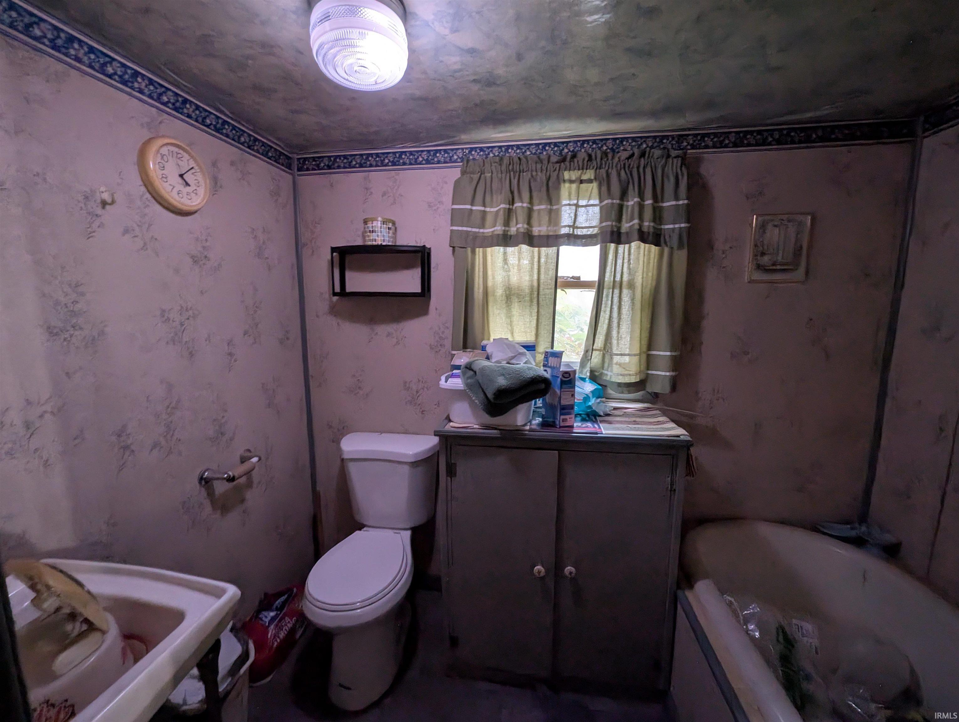 Homes for sale in Washington, IN | 918 Greenwood St, Washington, IN 47501 | MLS# 202544033