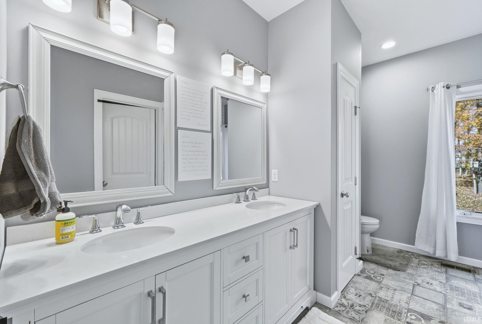 Photo 14 of 2681 W 150 S