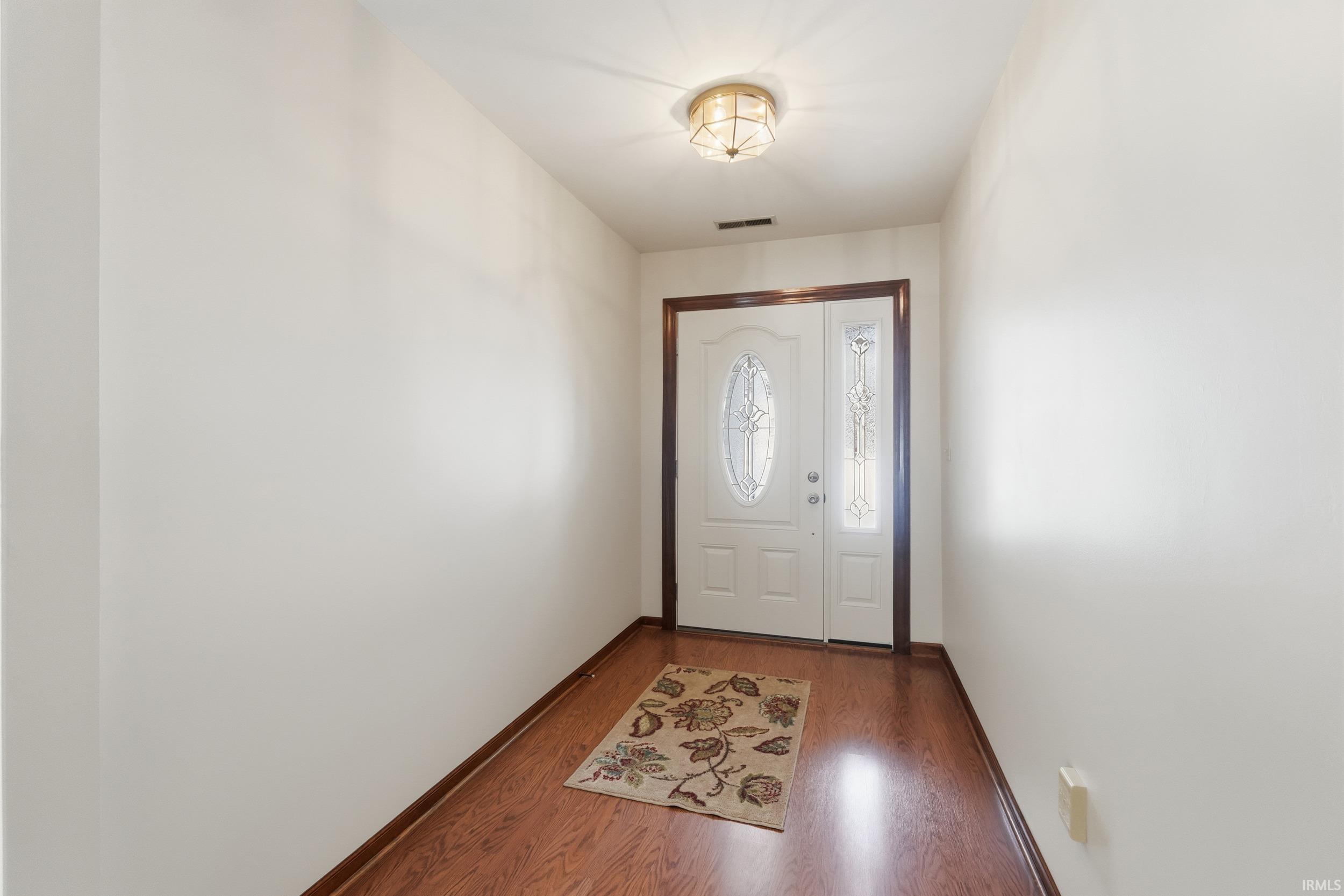 Homes for sale in Auburn, IN | 1011 Elm St, Auburn, IN 46706 | MLS# 202544073