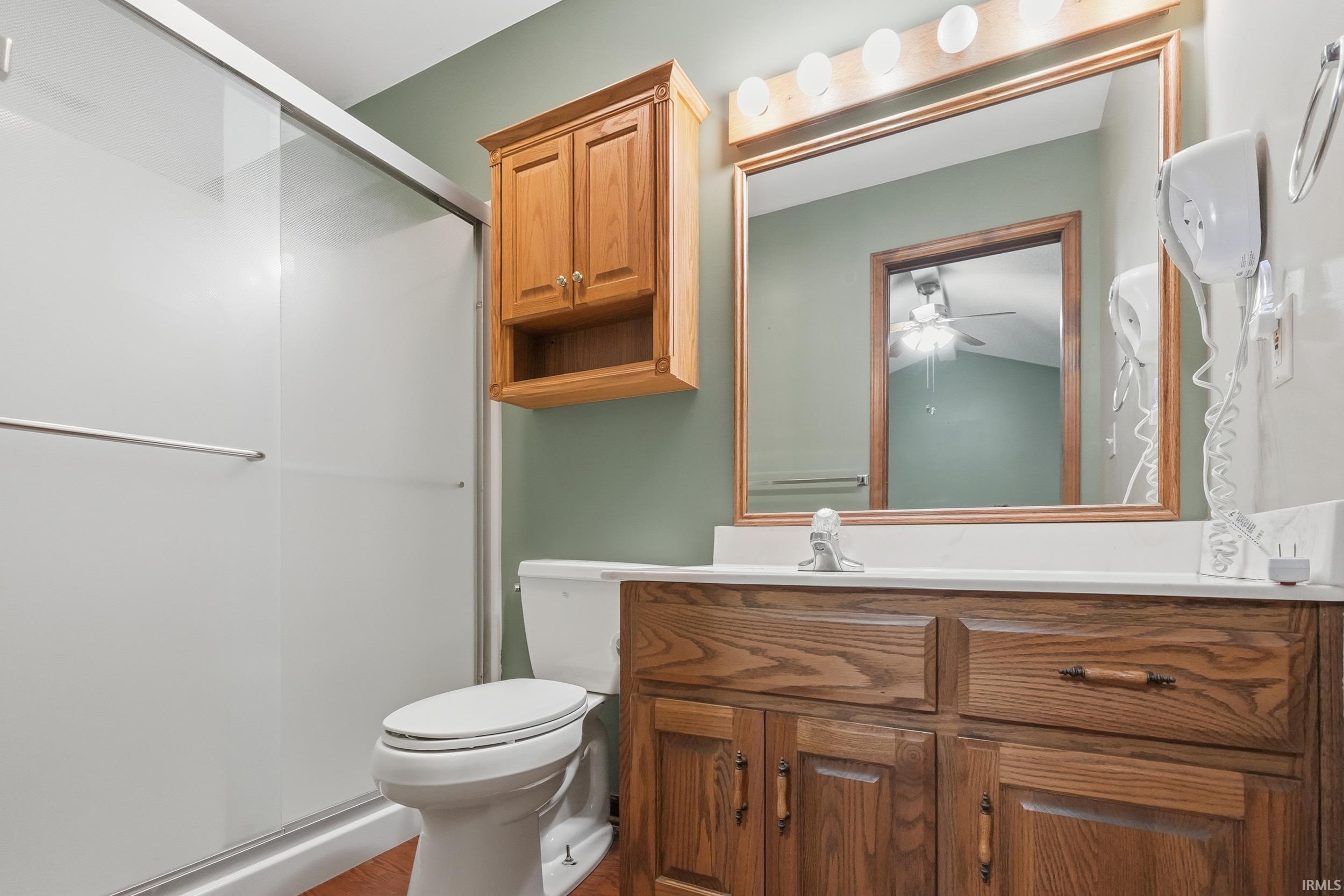 Photo 13 of 1011 Elm Street