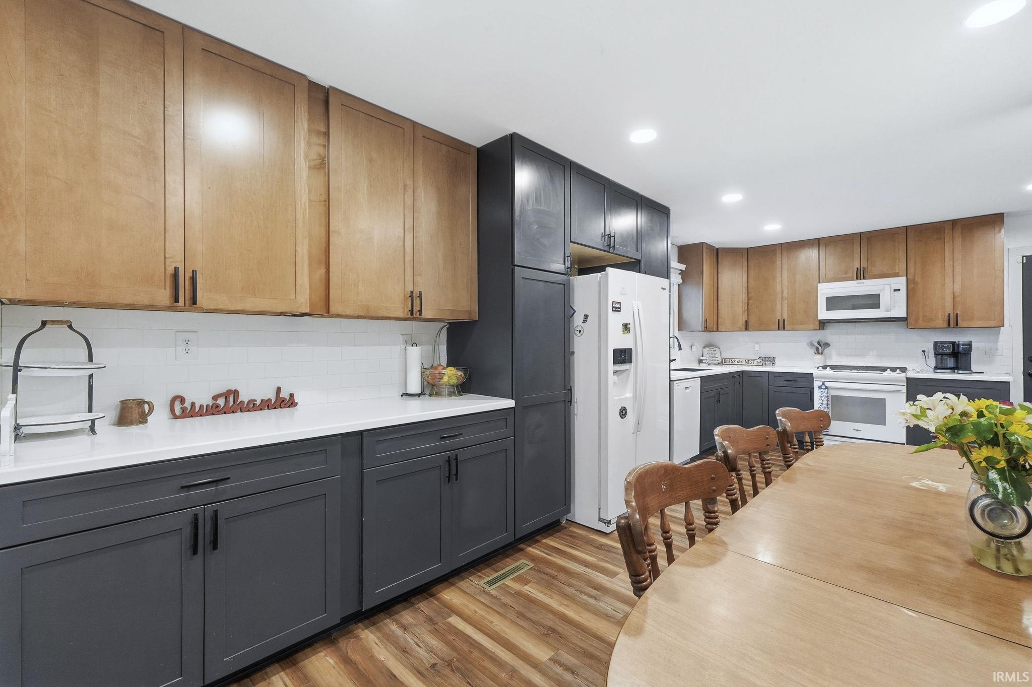 Photo 4 of 2169 E 8 Square Road