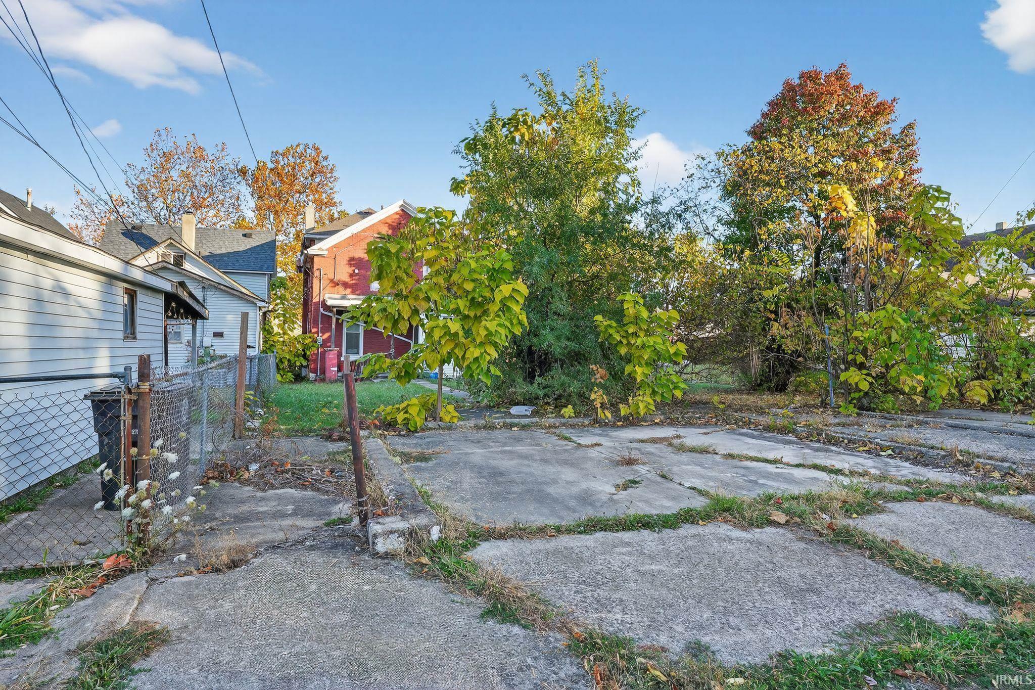 Photo 3 of 920 Madison Street