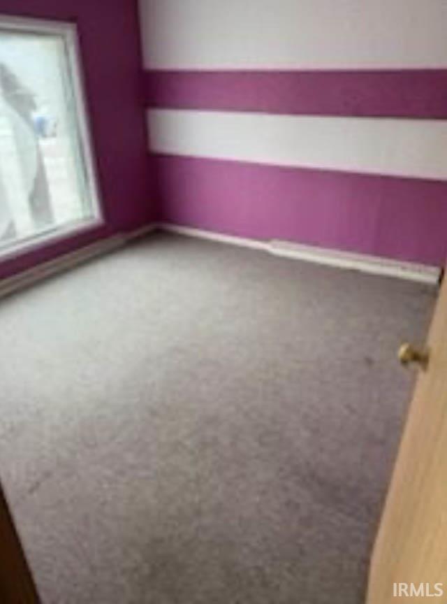 Photo 4 of 108 E Oak Street