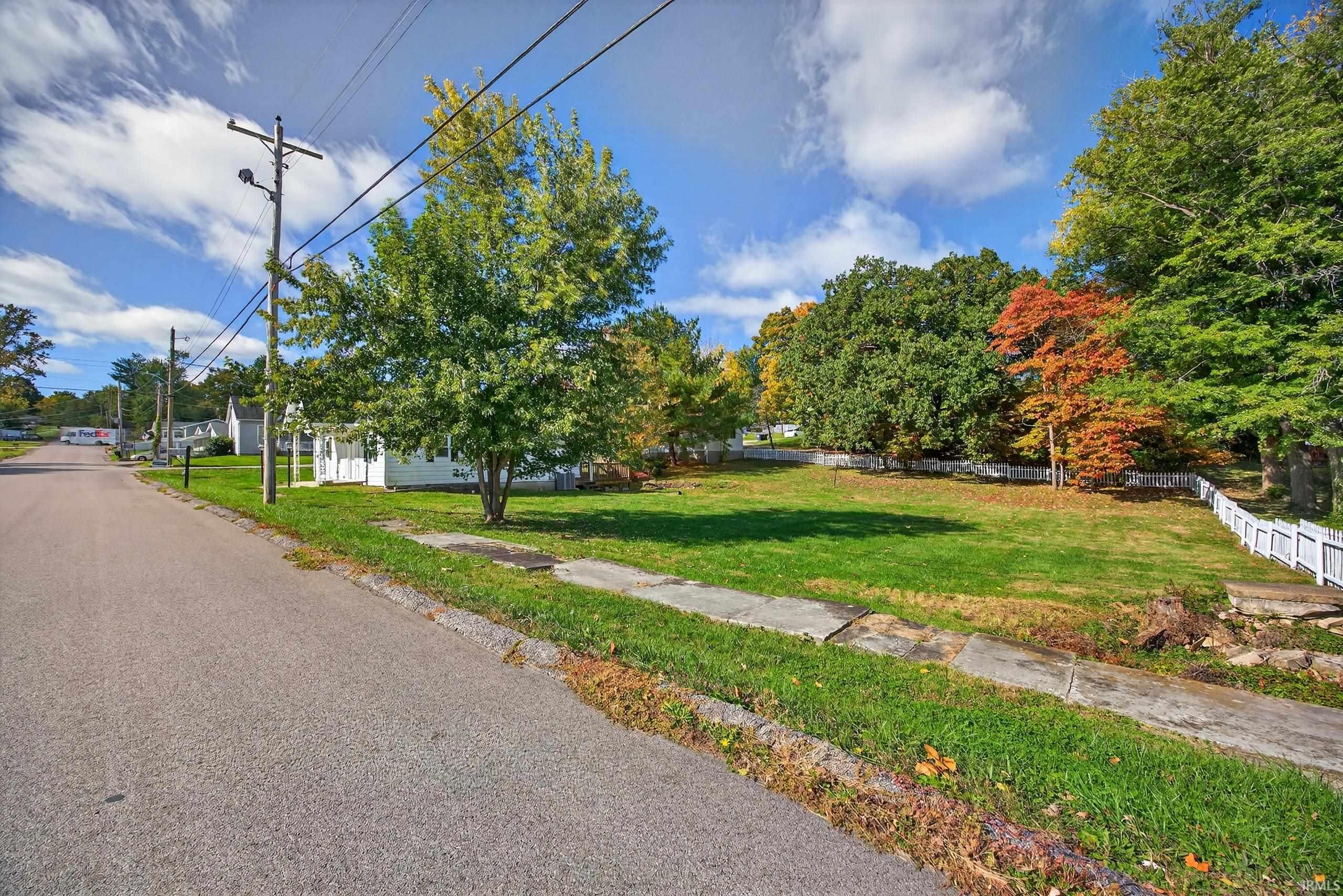 Homes for sale in Ellettsville, IN | 220 S 2Nd St, Ellettsville, IN 47429 | MLS# 202544107