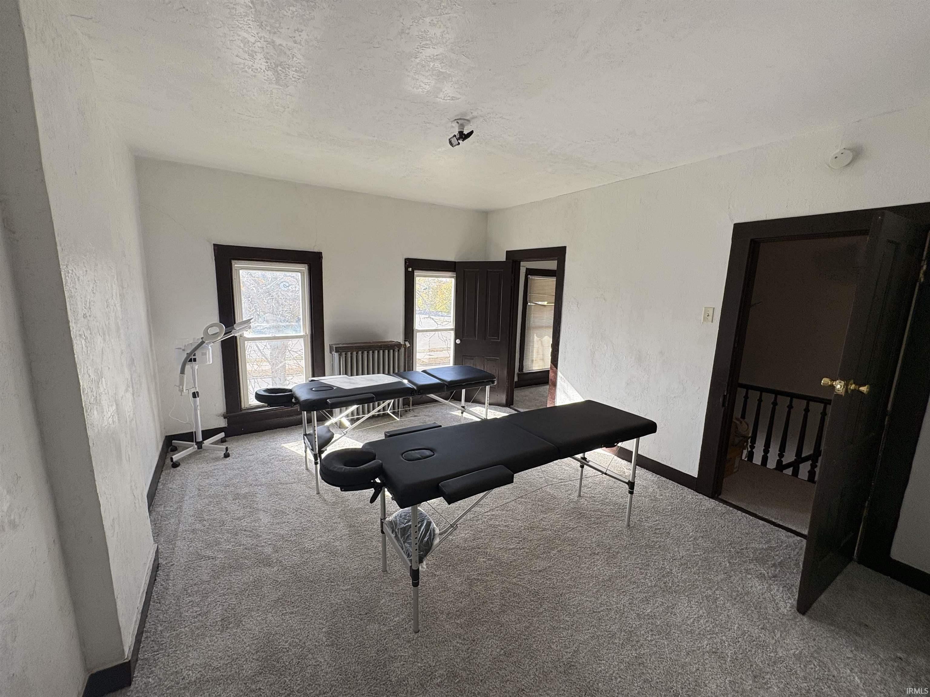 Photo 13 of 613 E Lewis Street