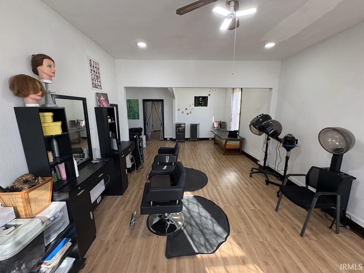 Photo 8 of 613 E Lewis Street