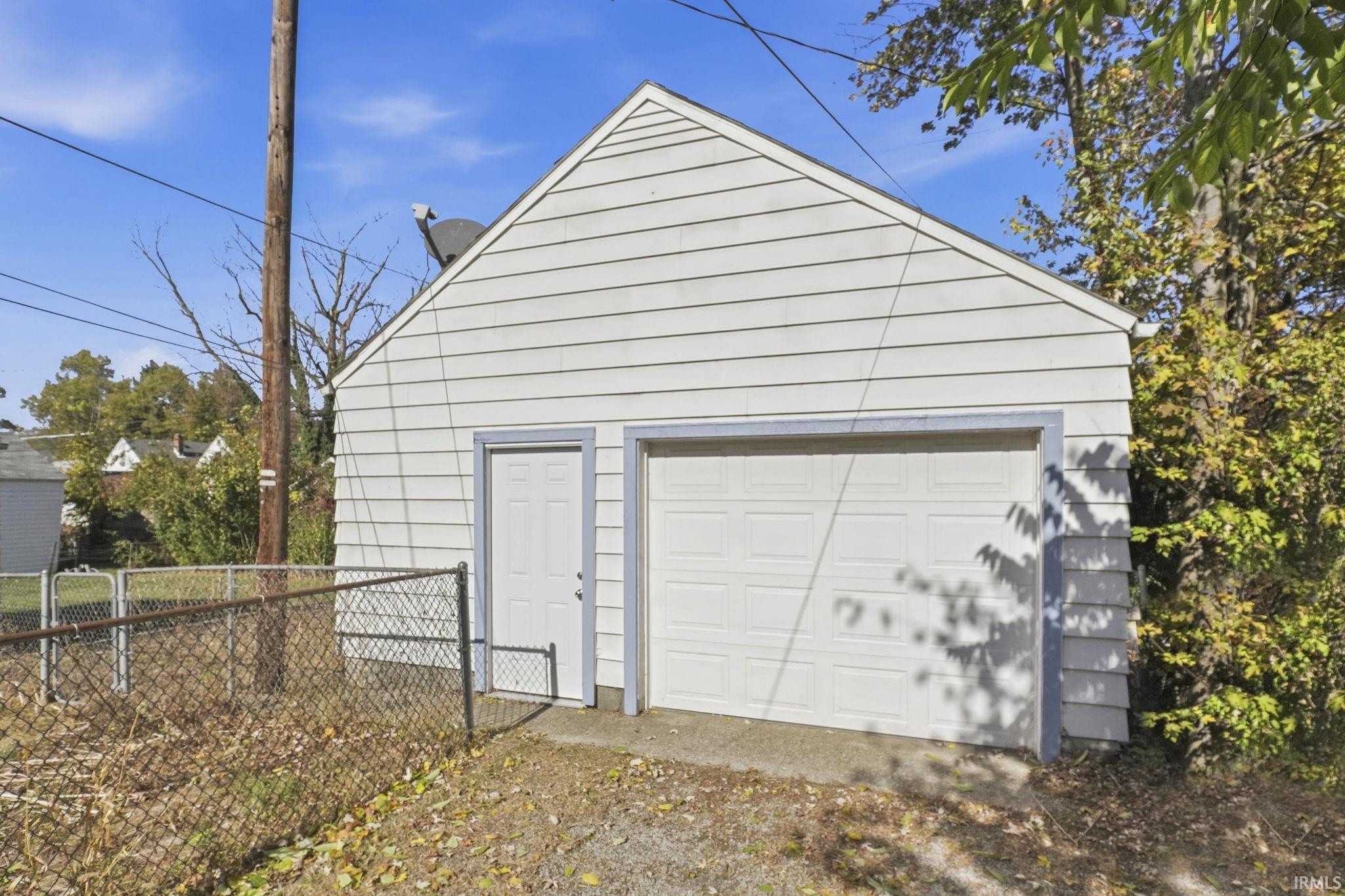 Photo 29 of 545 Charlotte Avenue