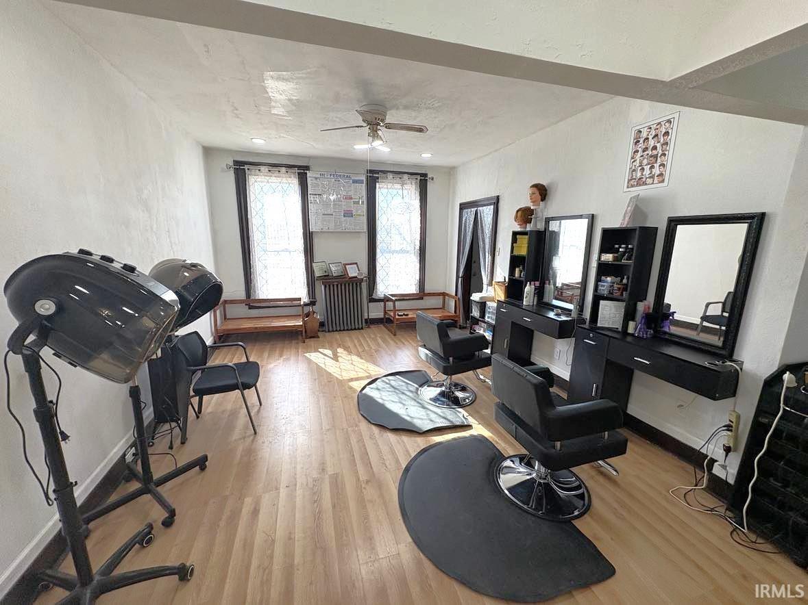 Photo 9 of 613 E Lewis Street