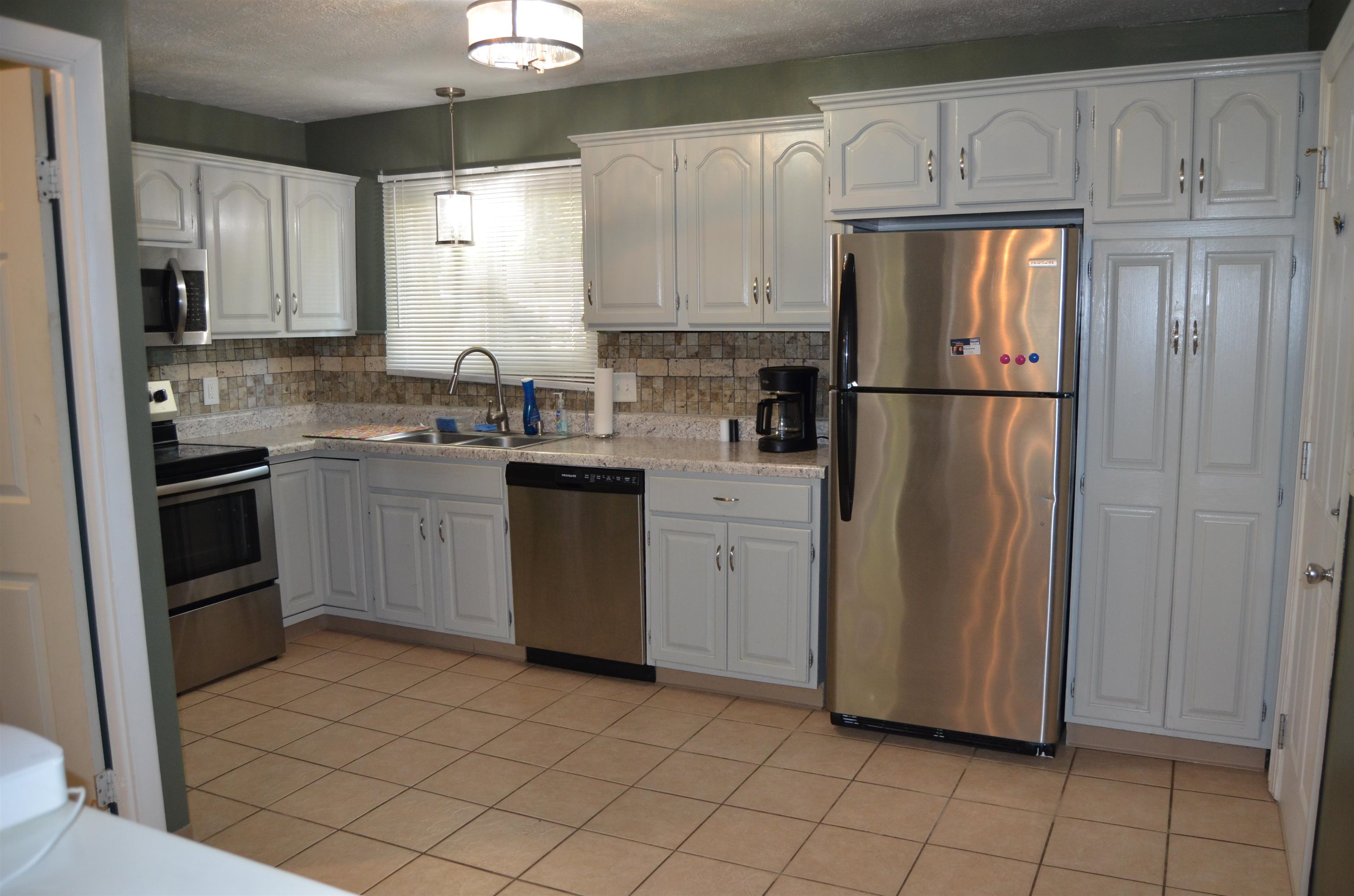 Homes for sale in South Bend, IN | 5015 Kirkshire Dr, South Bend, IN 46614 | MLS# 202544127