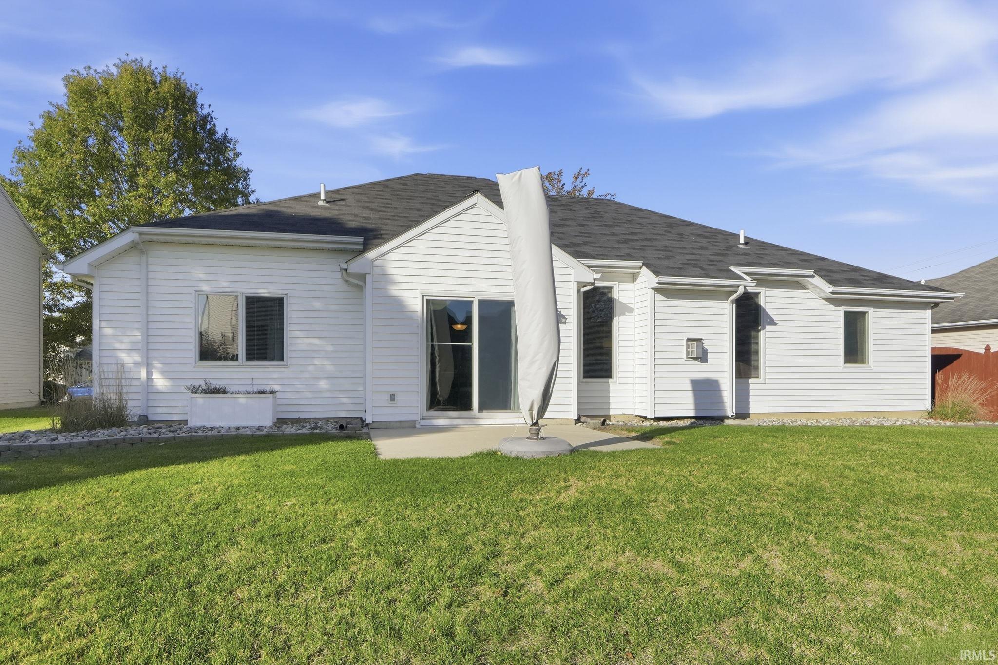 Homes for sale in Huntertown, IN | 811 Honey Willow Blvd, Huntertown, IN 46748 | MLS# 202544128