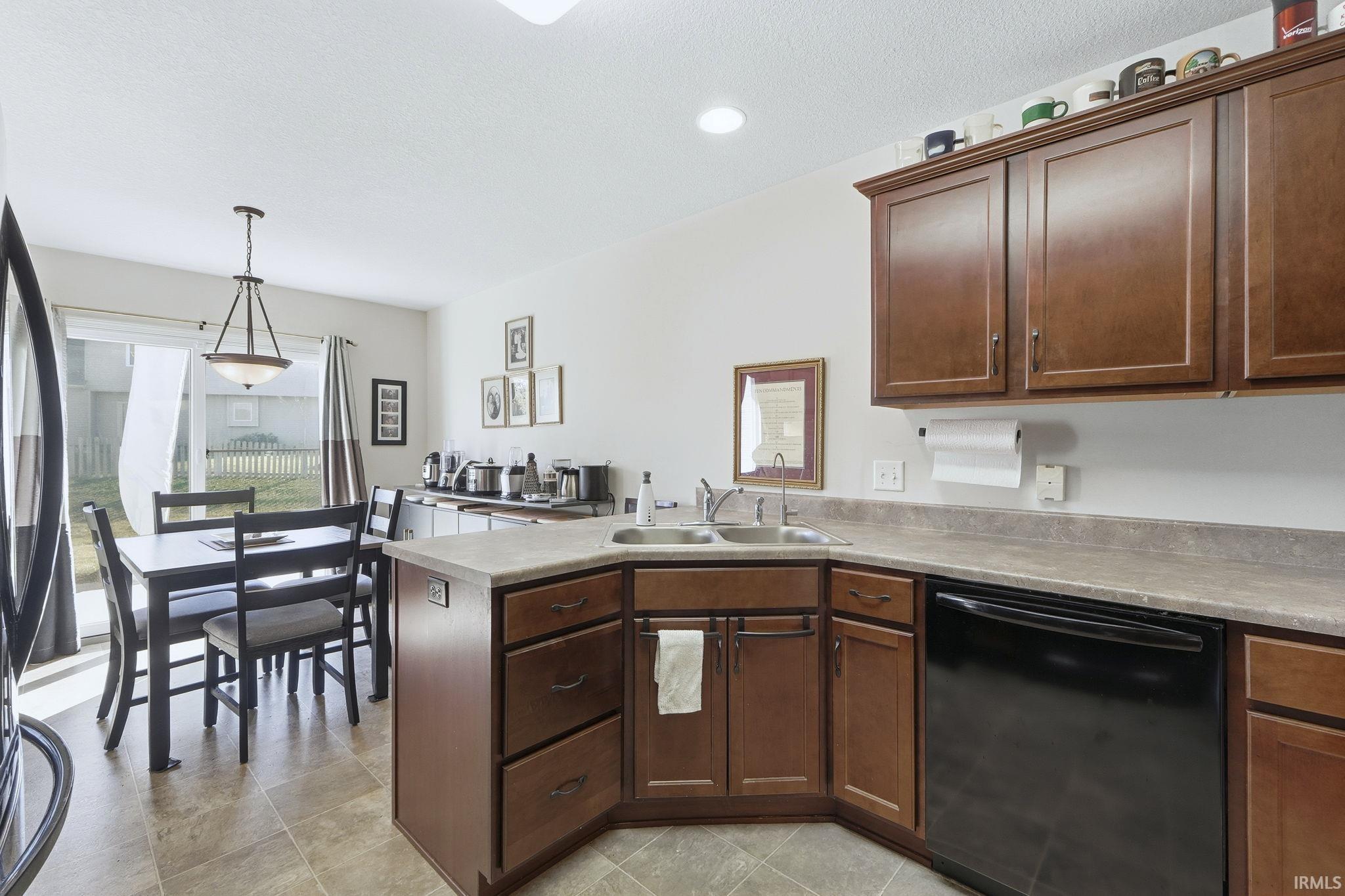 Photo 15 of 811 Honey Willow Boulevard