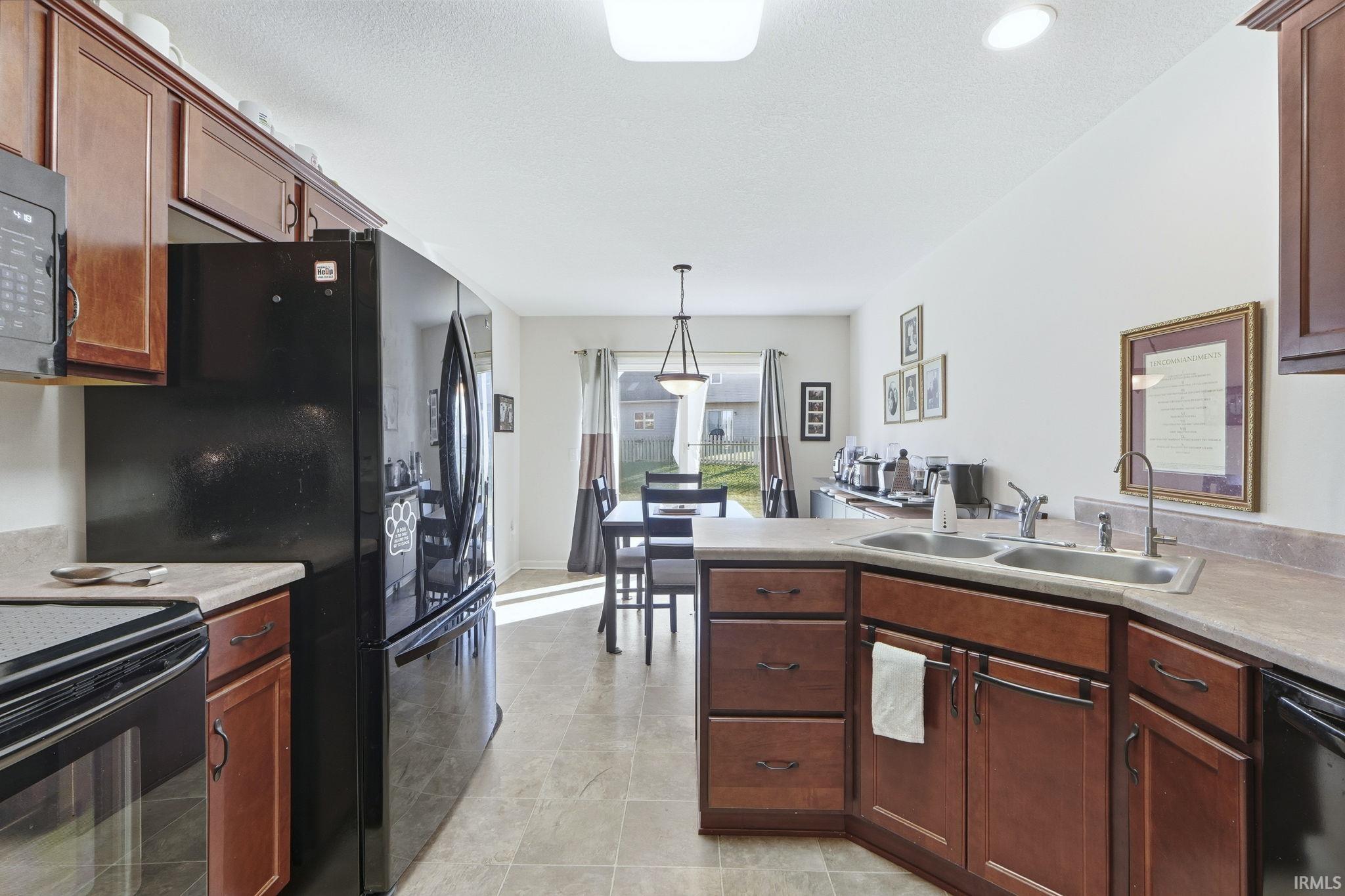 Photo 16 of 811 Honey Willow Boulevard