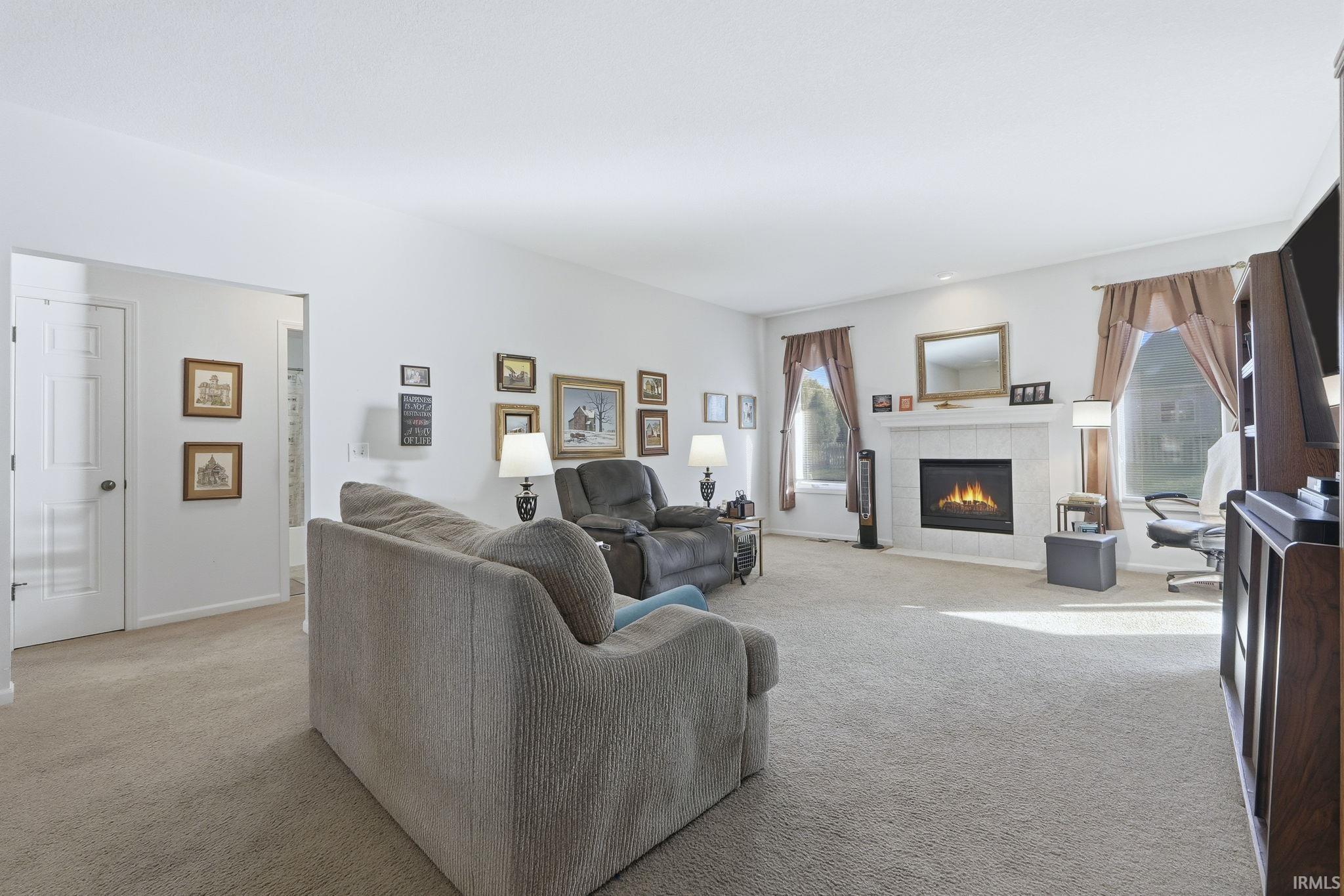 Photo 5 of 811 Honey Willow Boulevard