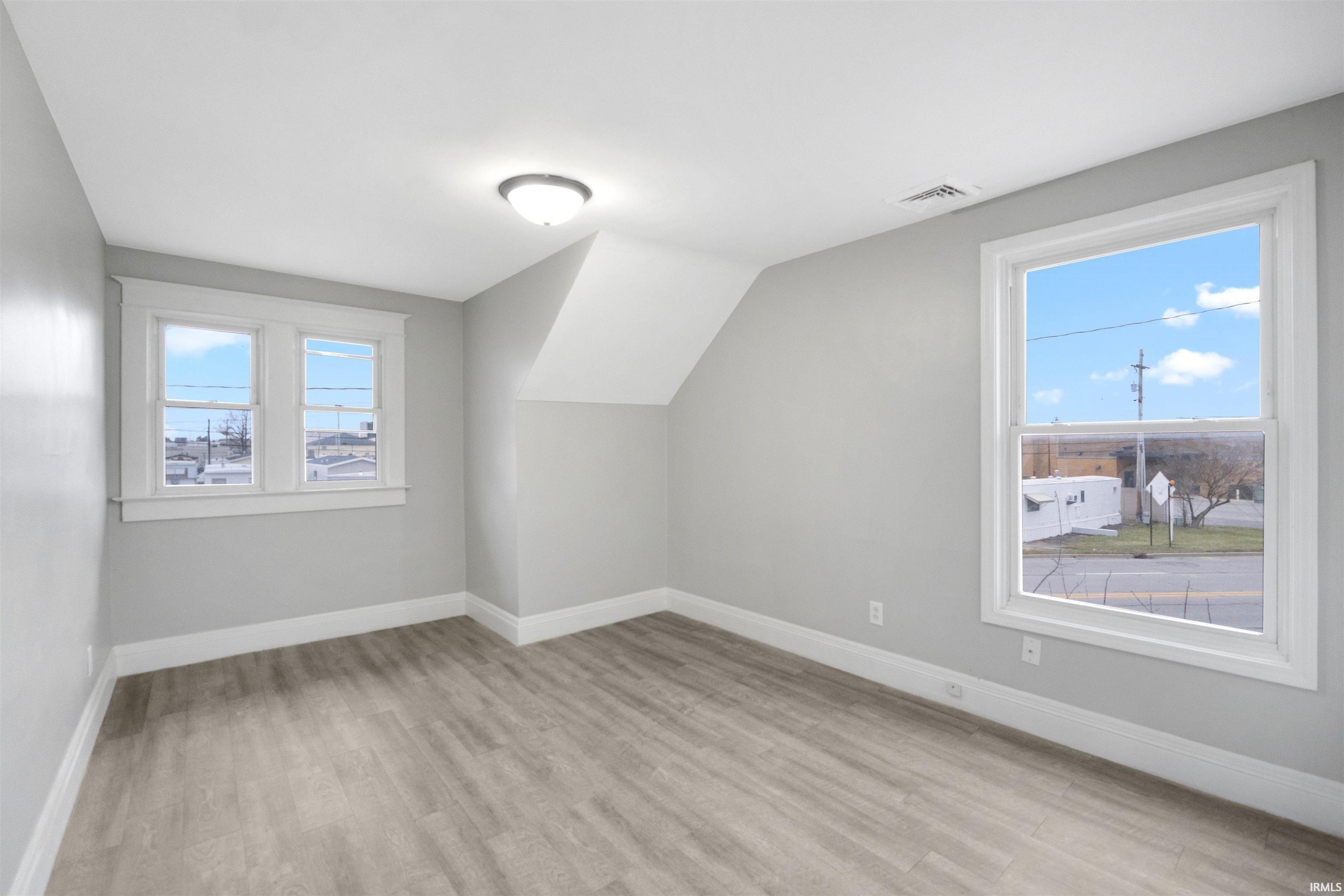 Photo 12 of 3930 N Clinton Street