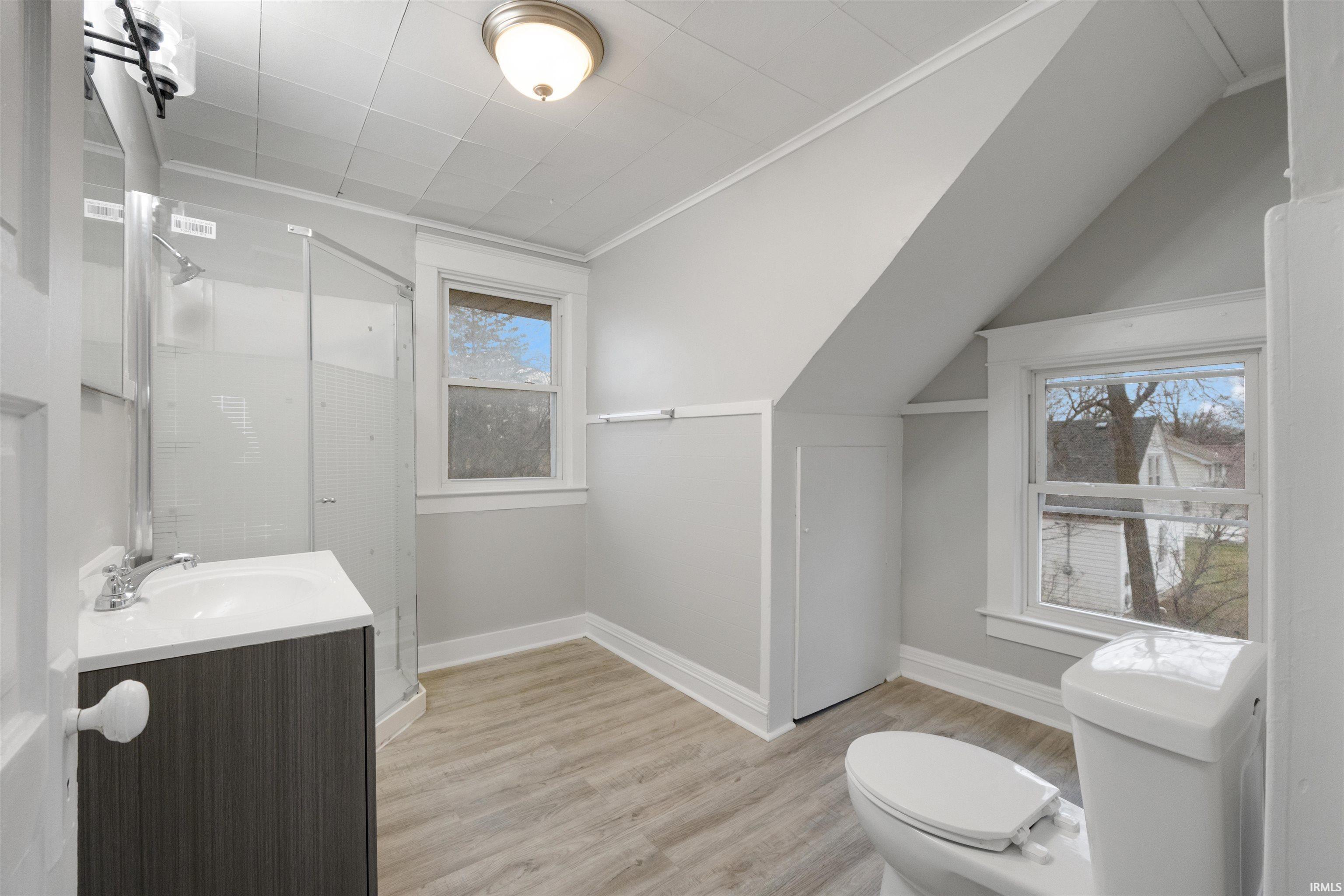 Photo 15 of 3930 N Clinton Street