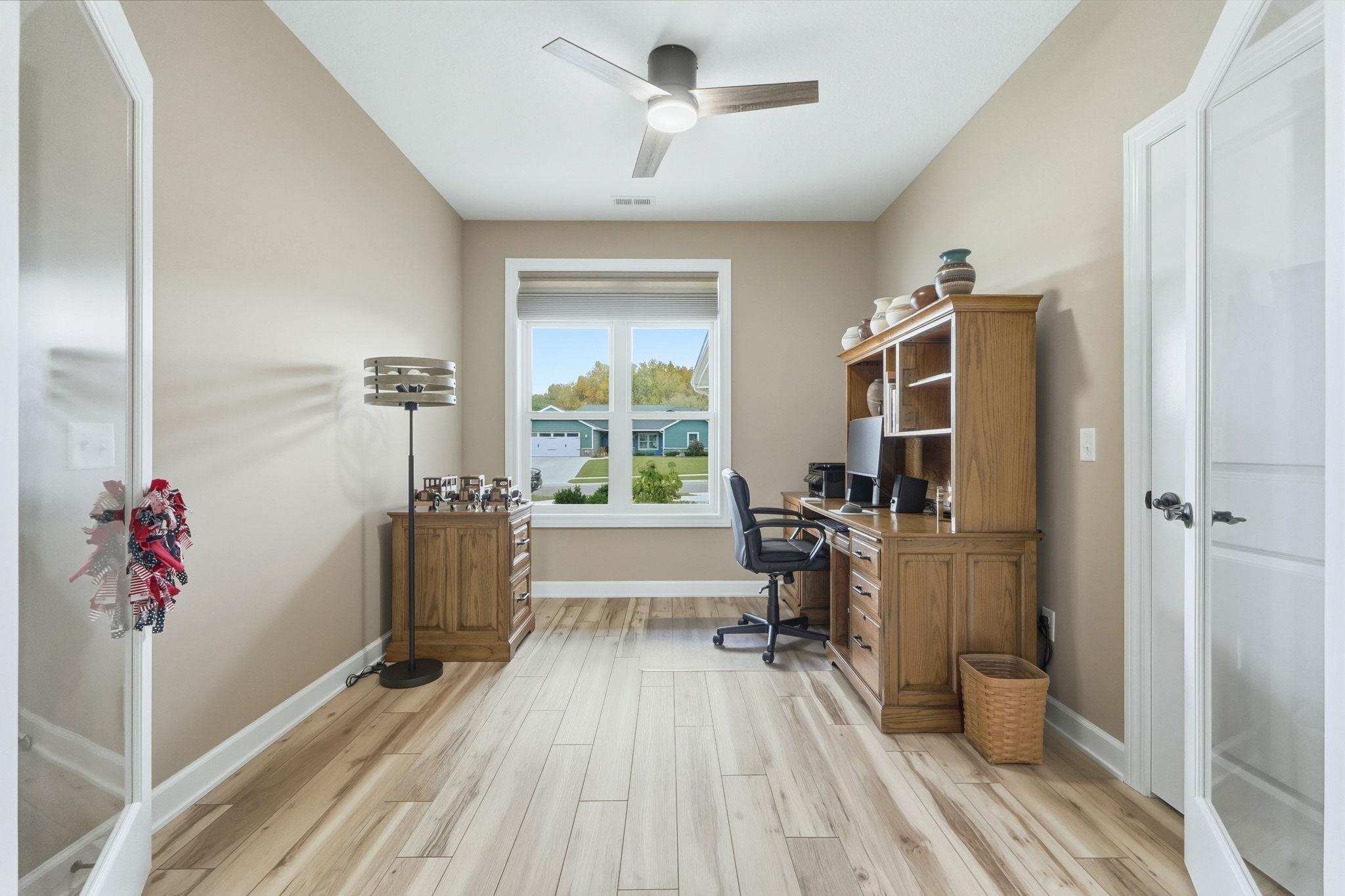 Photo 14 of 1989 Eastland Crossing