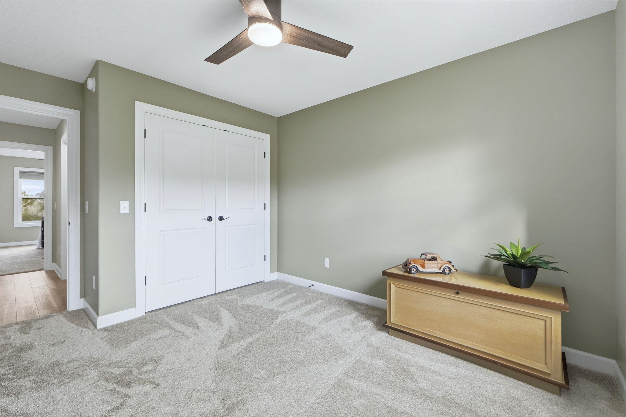 Photo 22 of 1989 Eastland Crossing