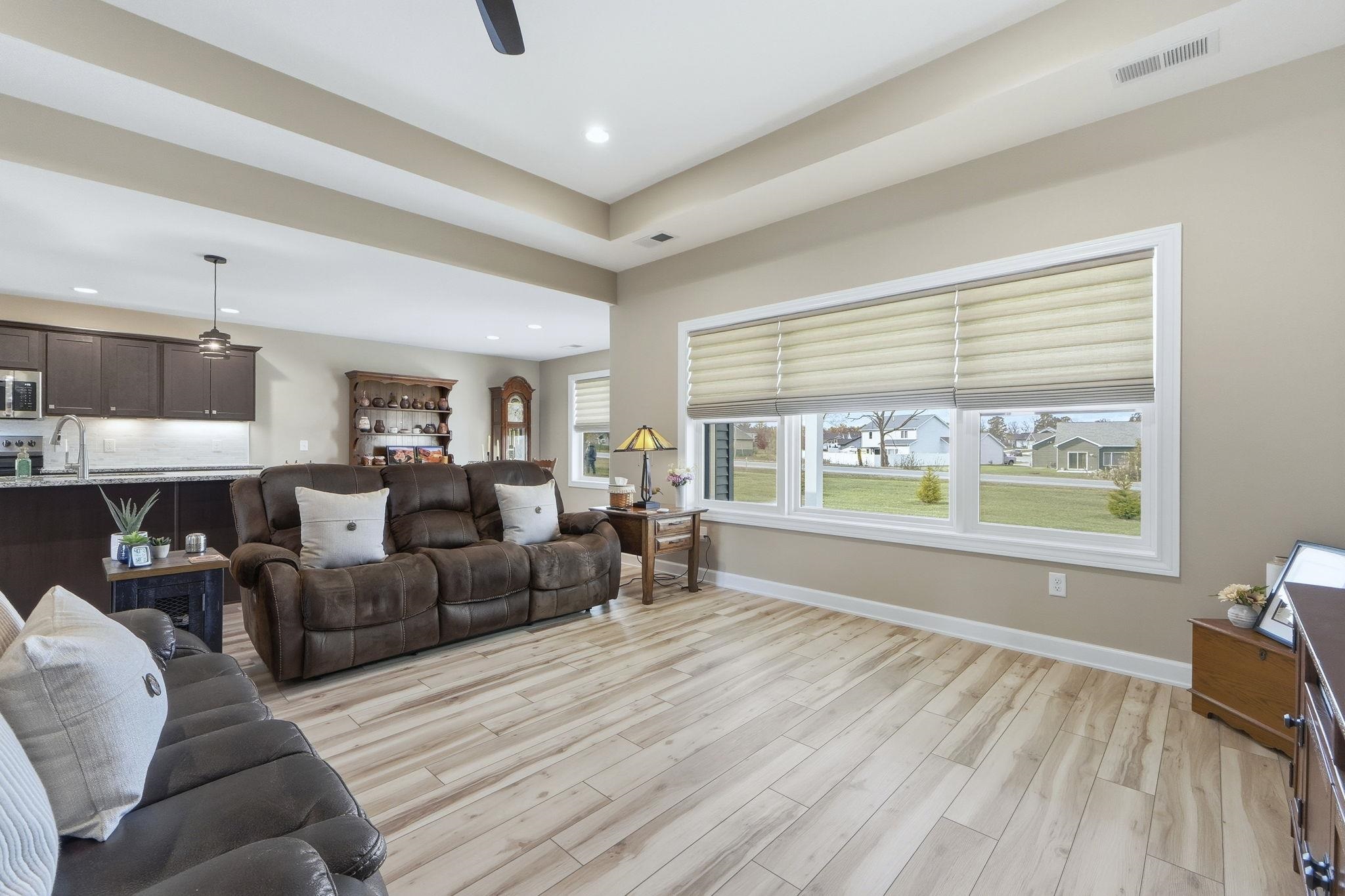 Photo 6 of 1989 Eastland Crossing