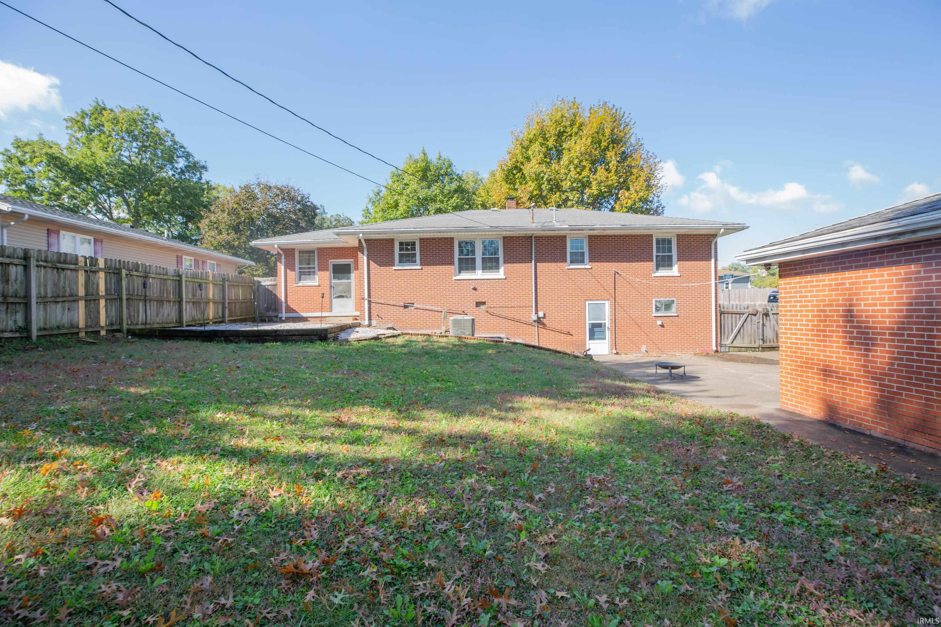 Homes for sale in Mount Vernon, IN | 1316 Elk St, Mount Vernon, IN 47620 | MLS# 202544165