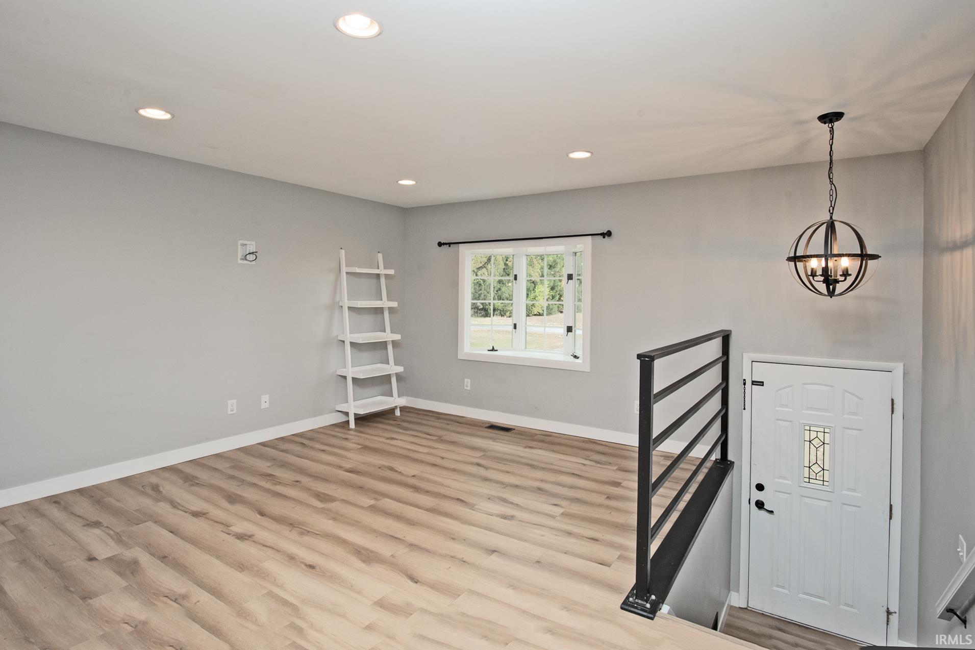 Photo 6 of 3703 E 1000