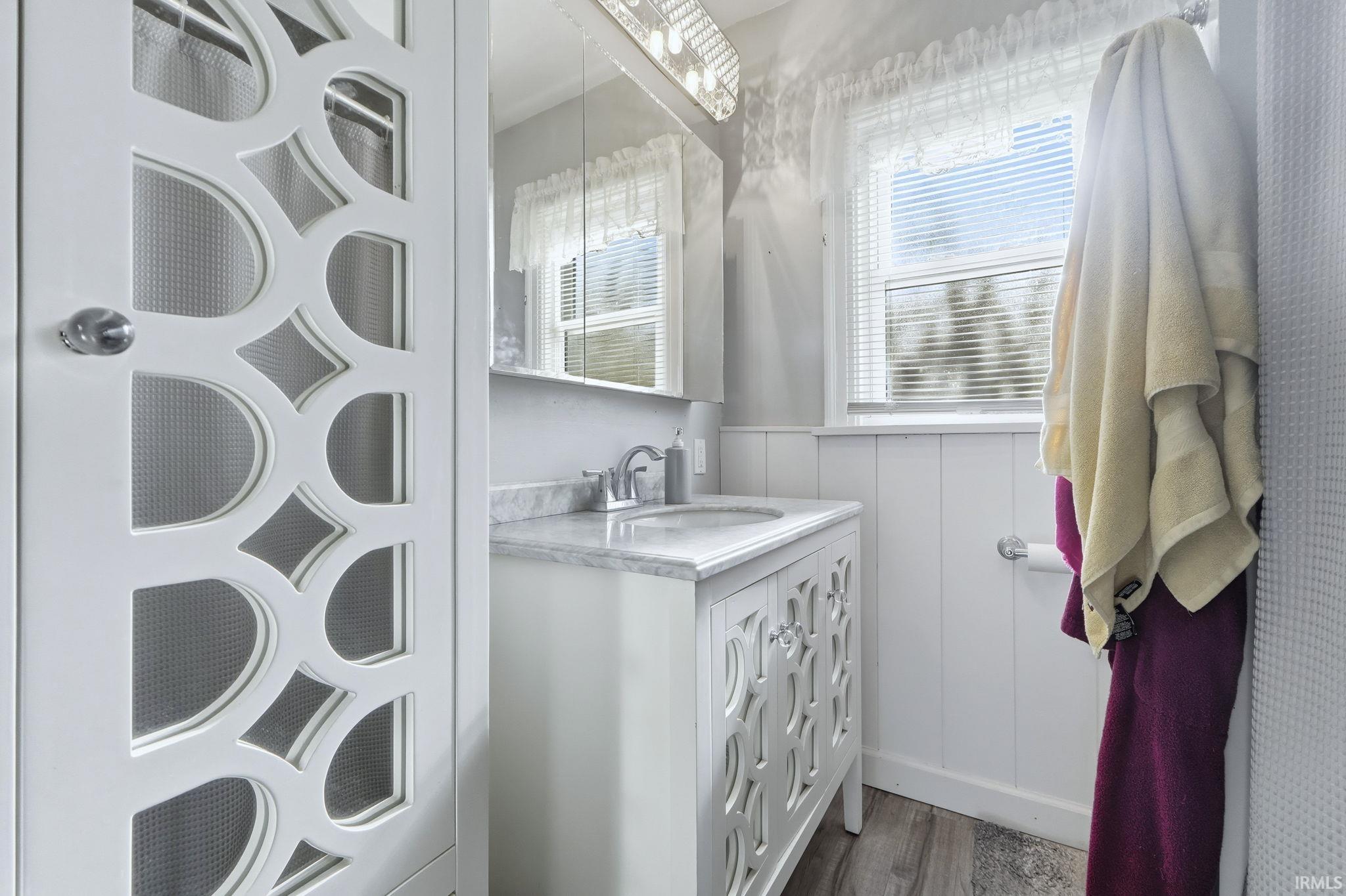 Photo 10 of 3702 Hiawatha Boulevard