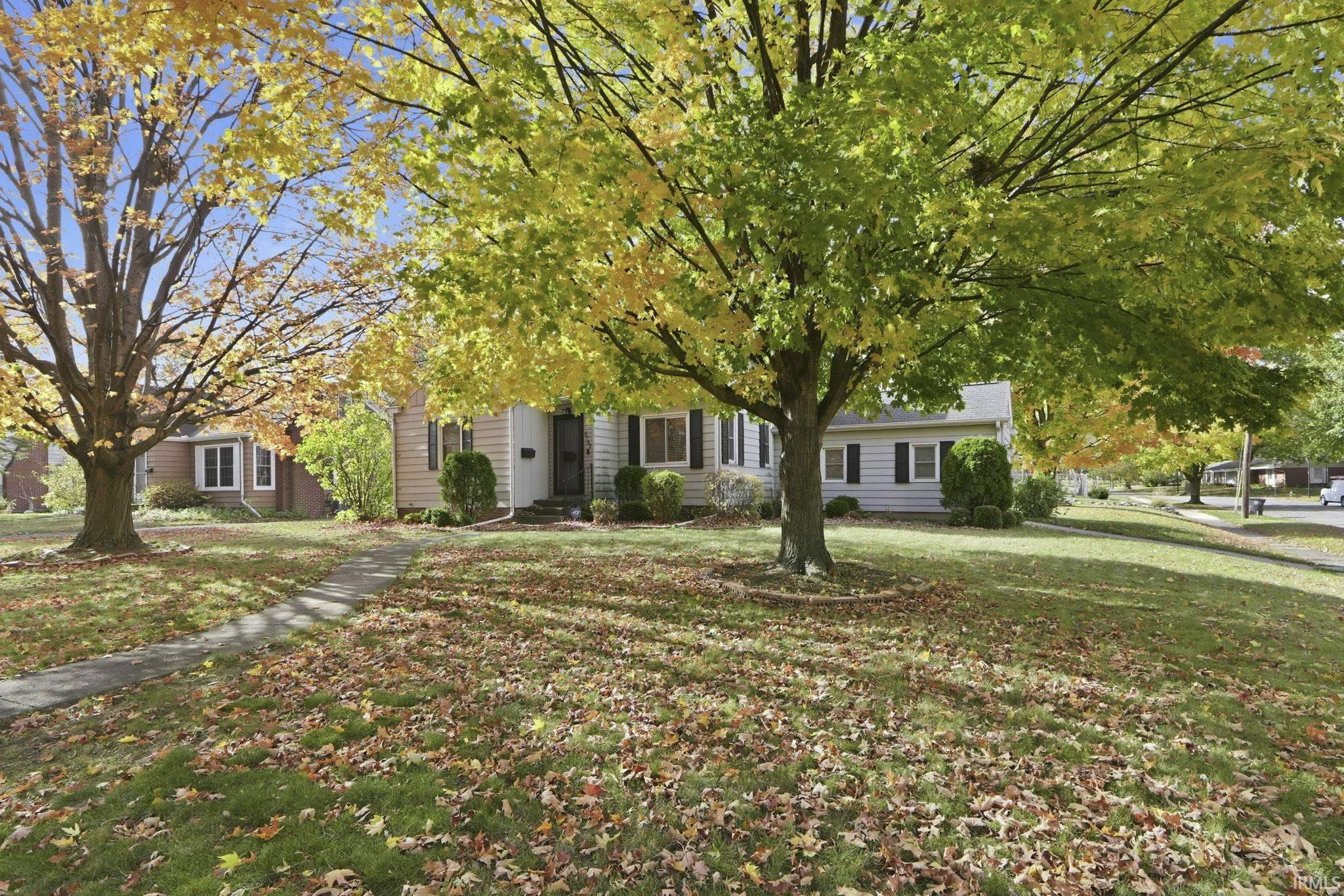 Photo 2 of 3702 Hiawatha Boulevard